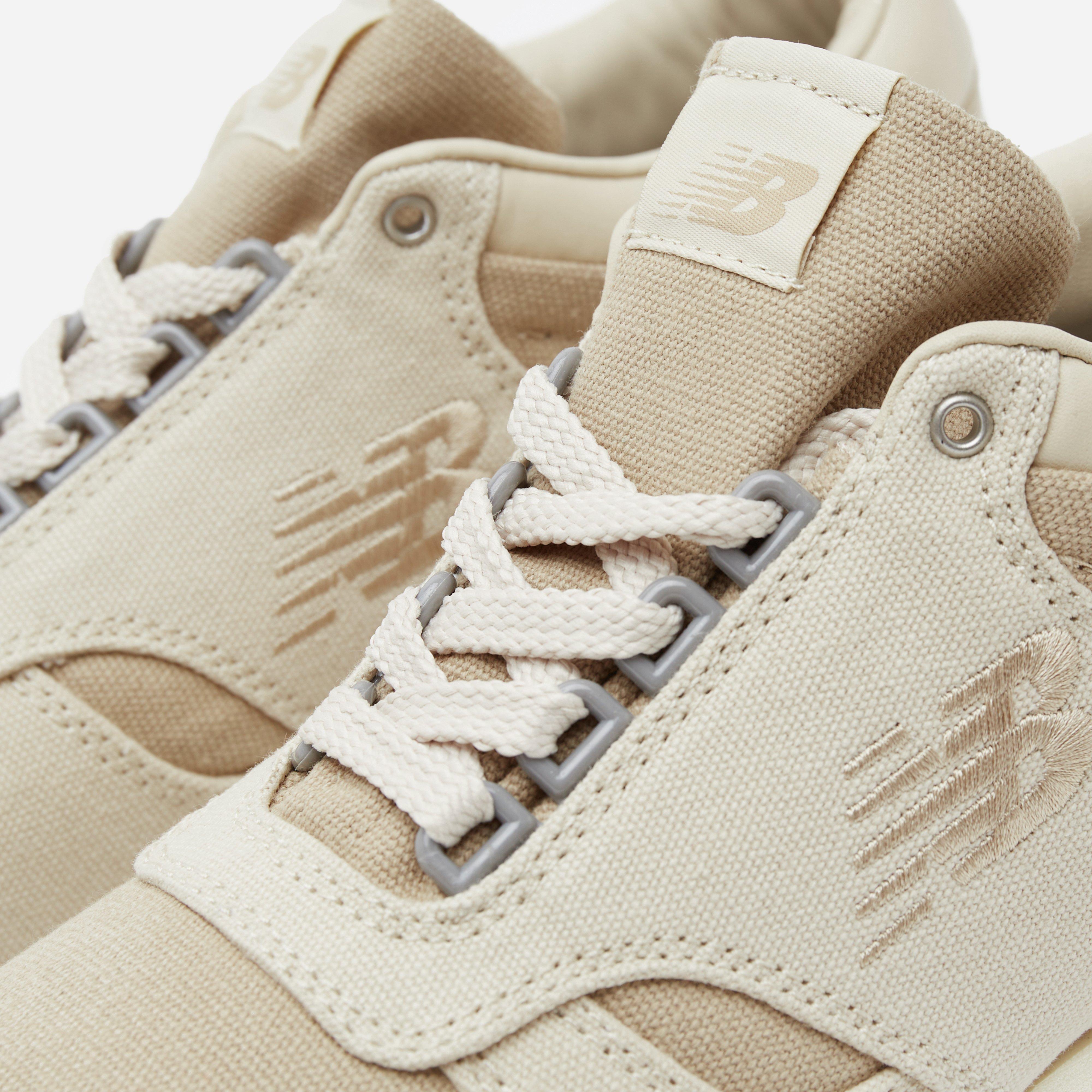 New Balance Rainier Low