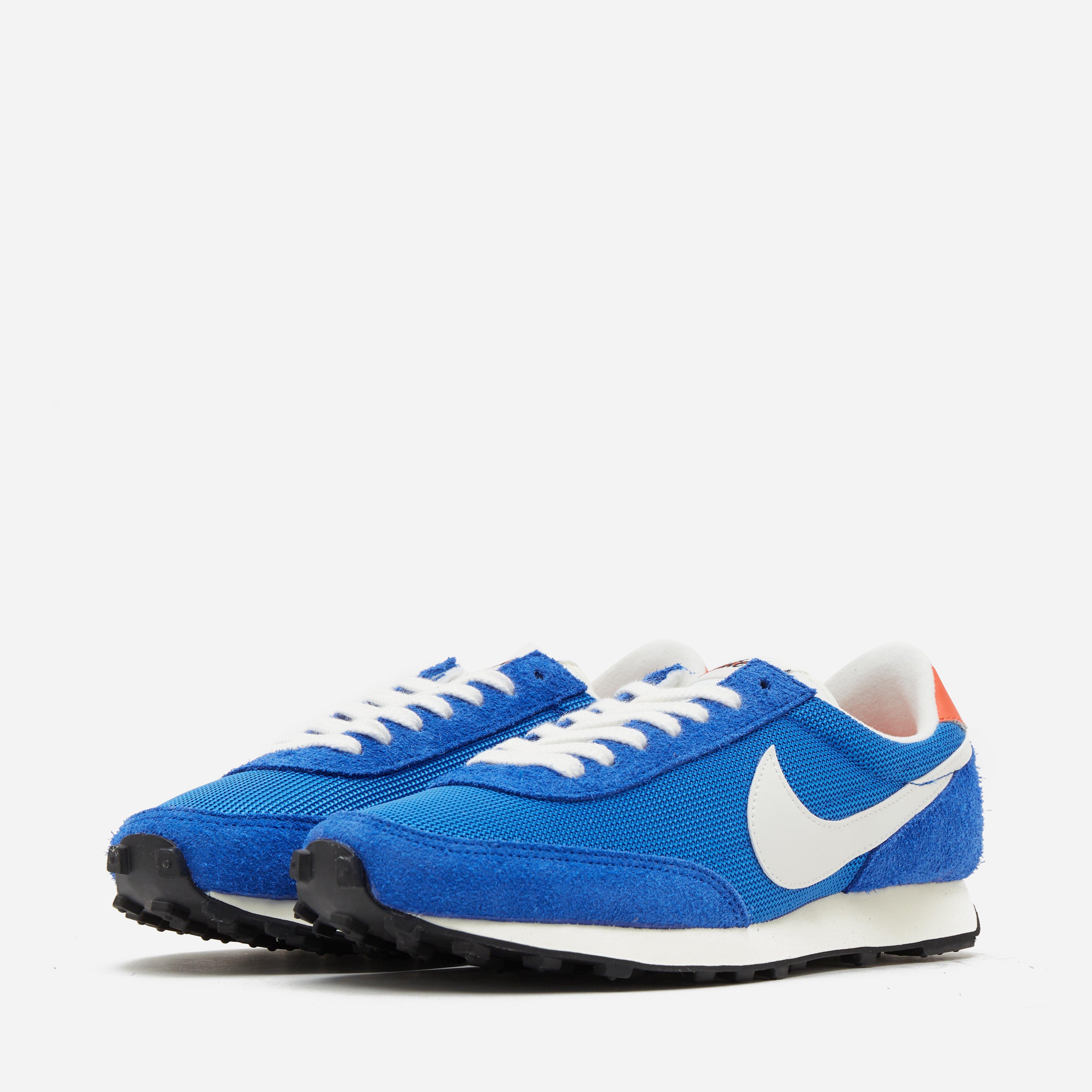 Daybreak nike blue sale