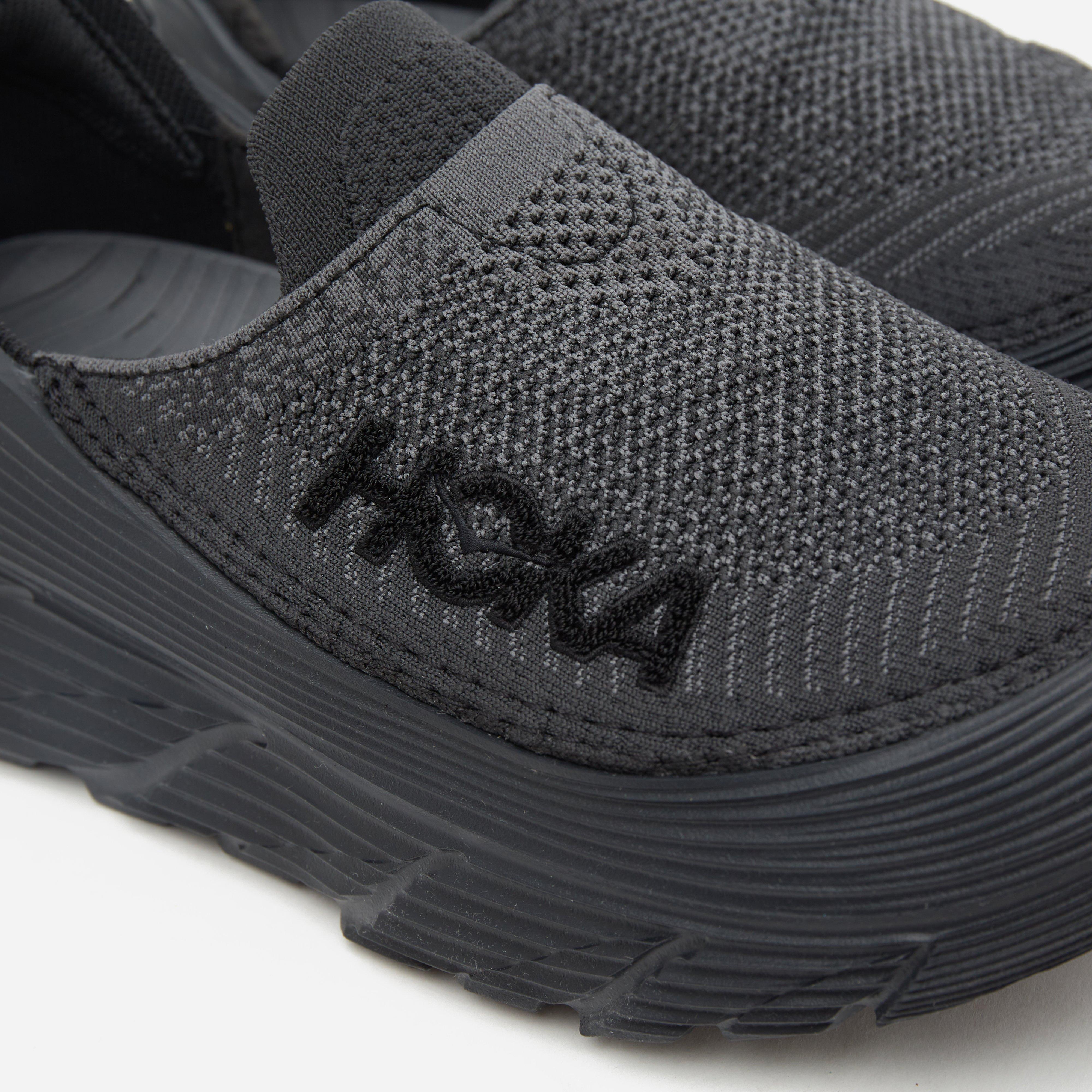 HOKA Restore TC