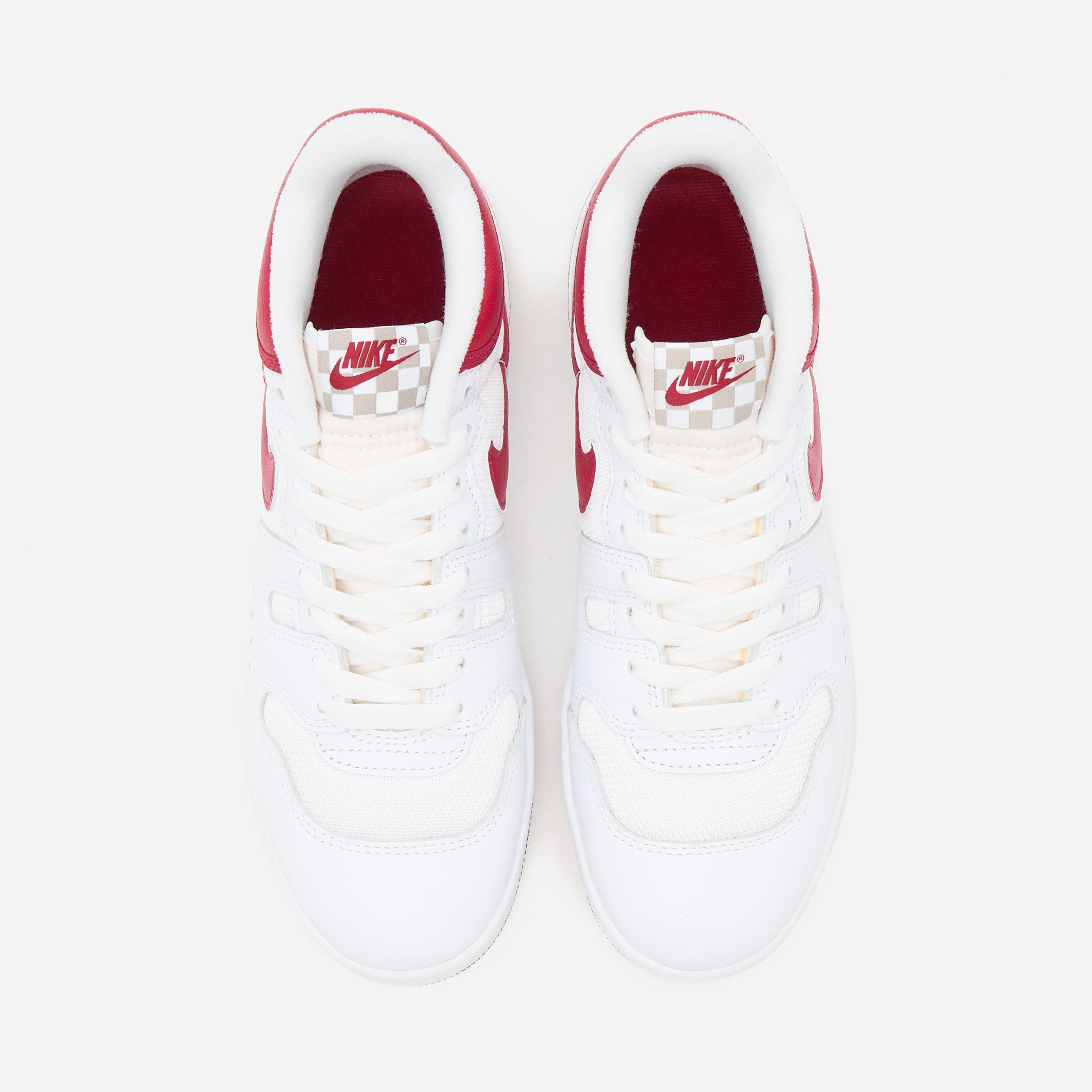 Nike Attack Women's