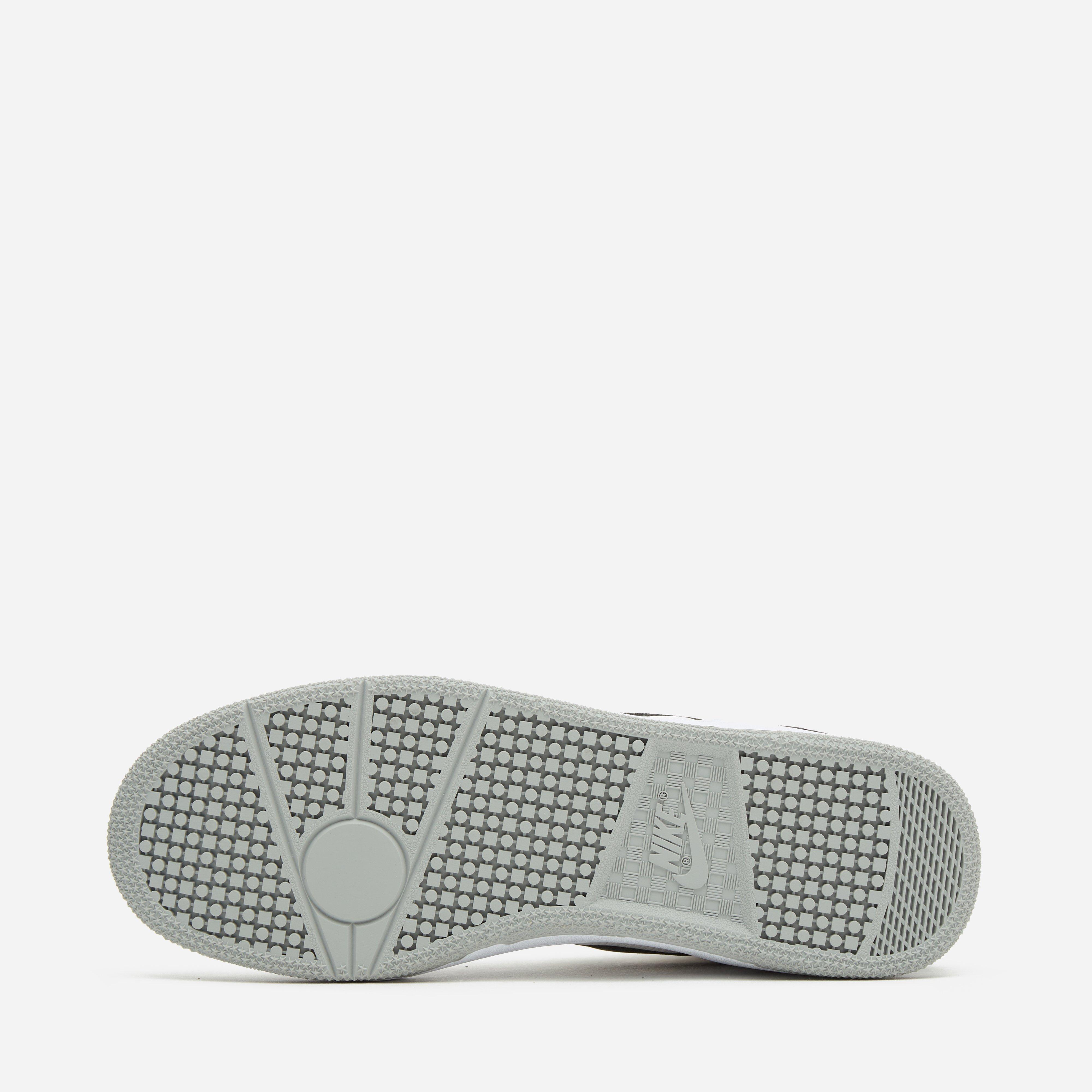 Nike Attack Women's