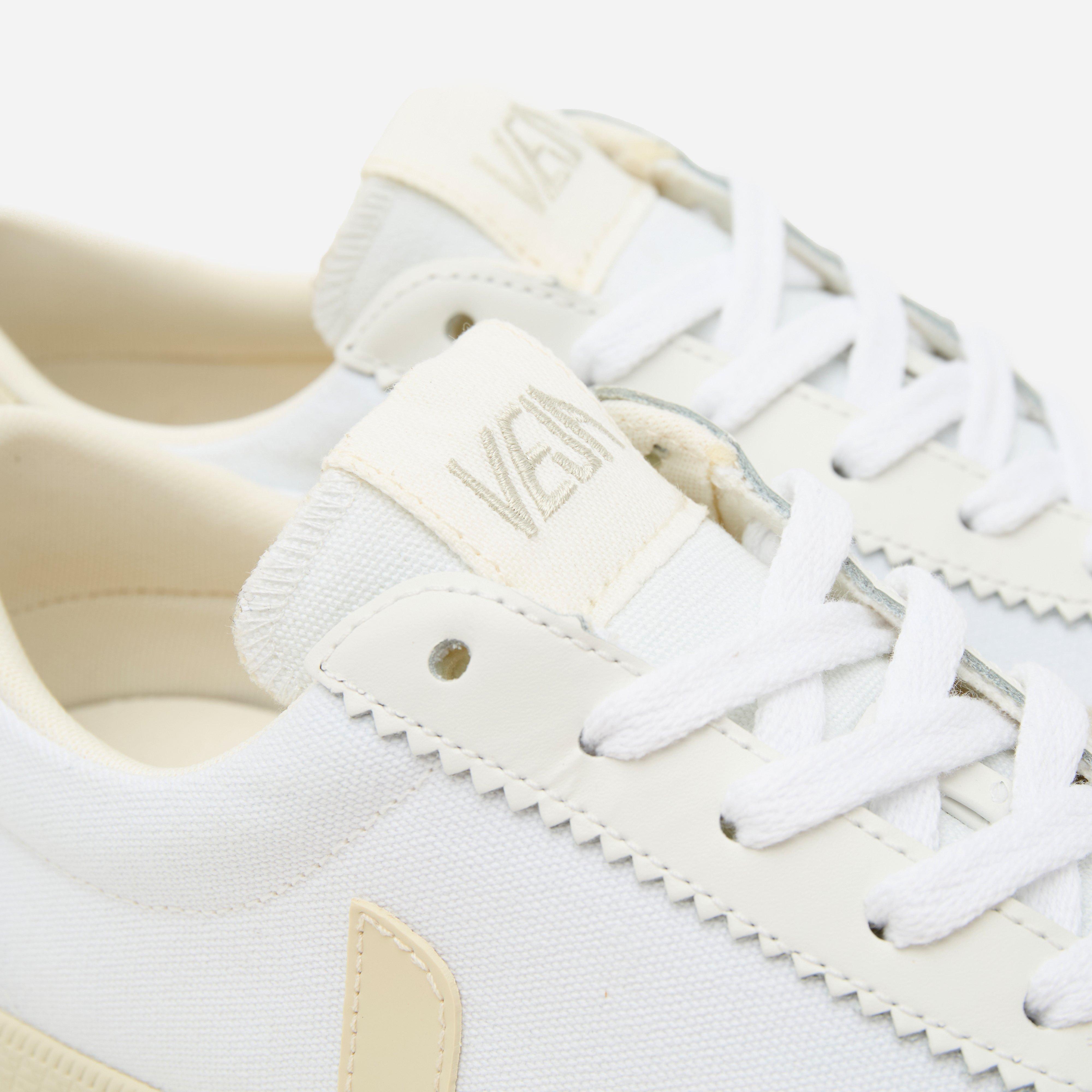 Veja Volley Canvas Women's