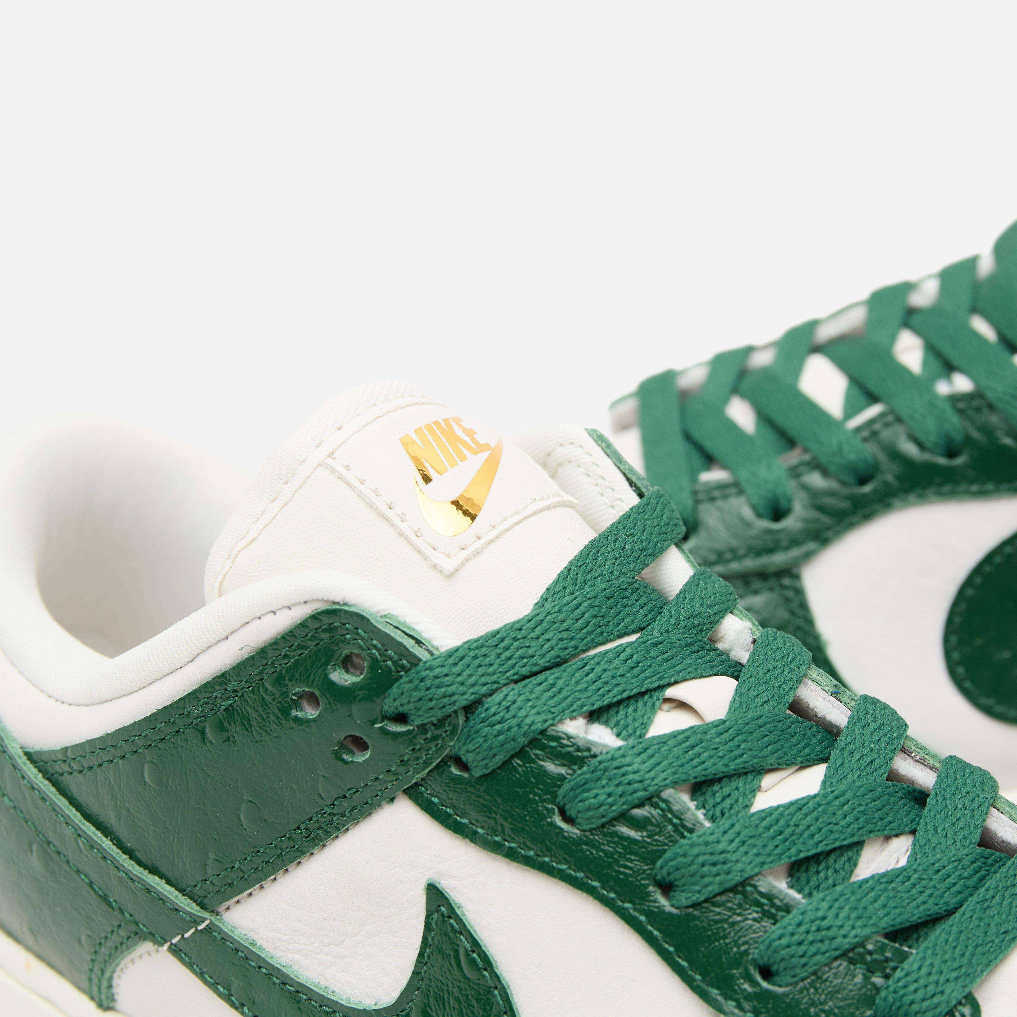 Nike Dunk Low Women's