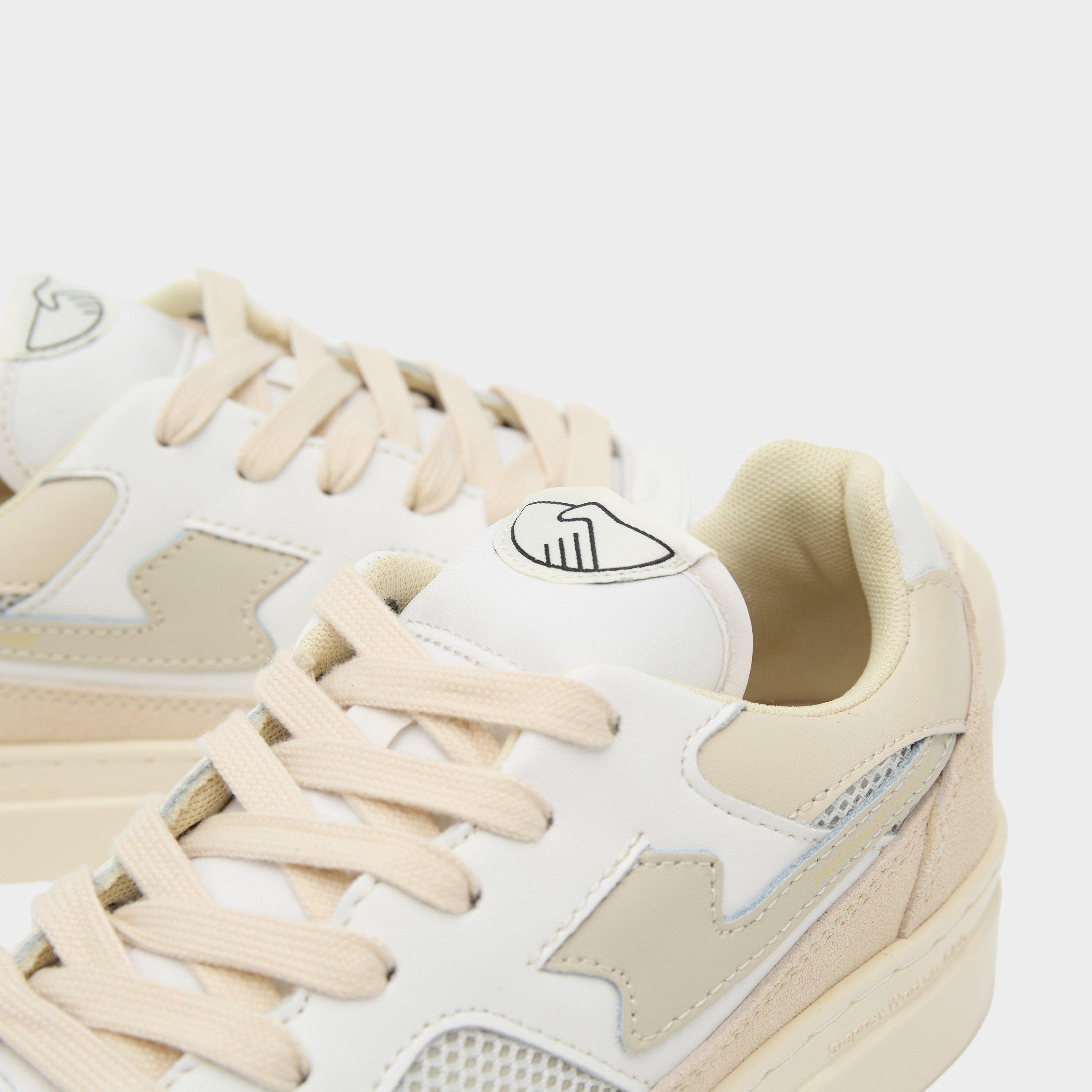 Stepney Workers Club Pearl S-Strike Women's