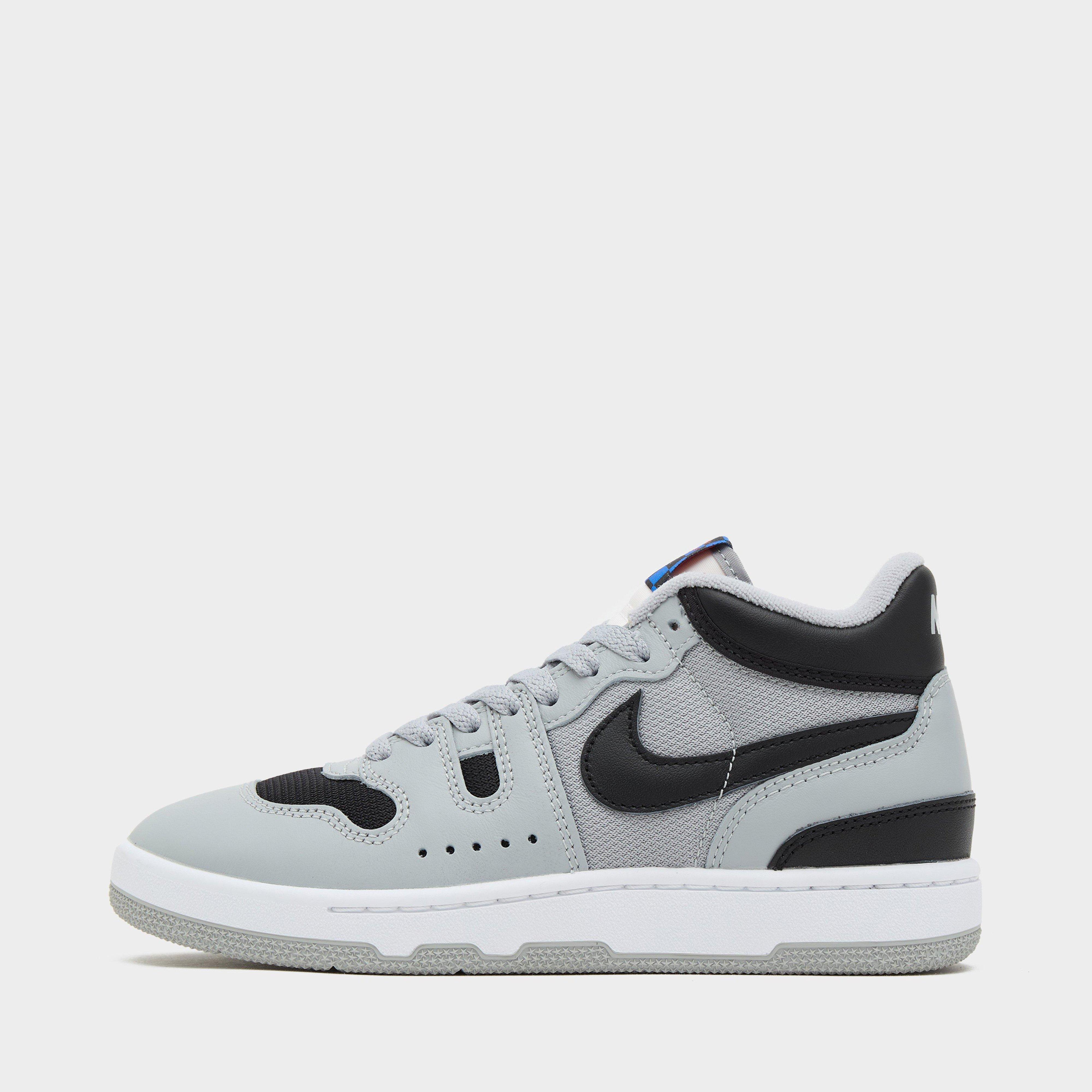 Nike Attack Women's