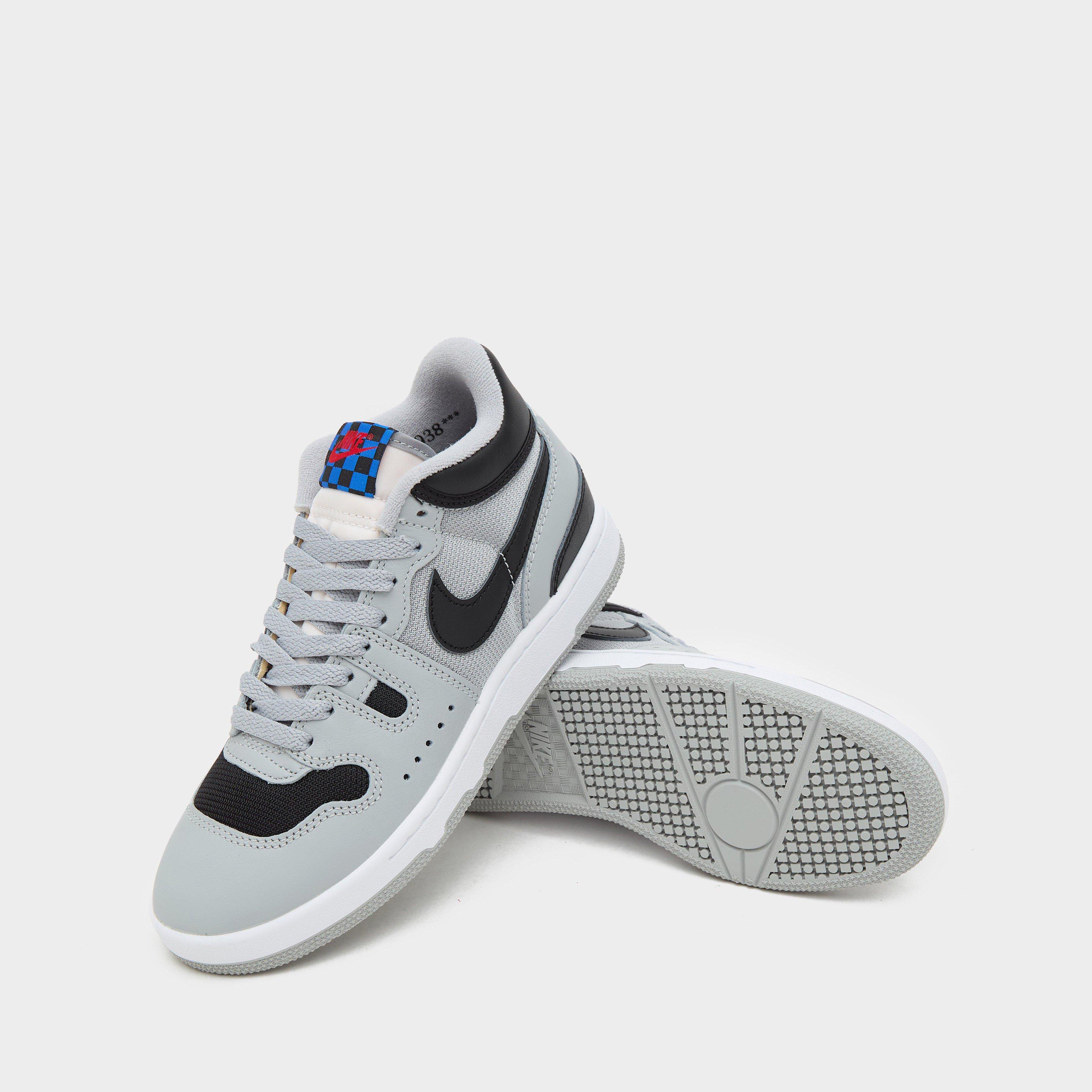 Nike Attack Women's