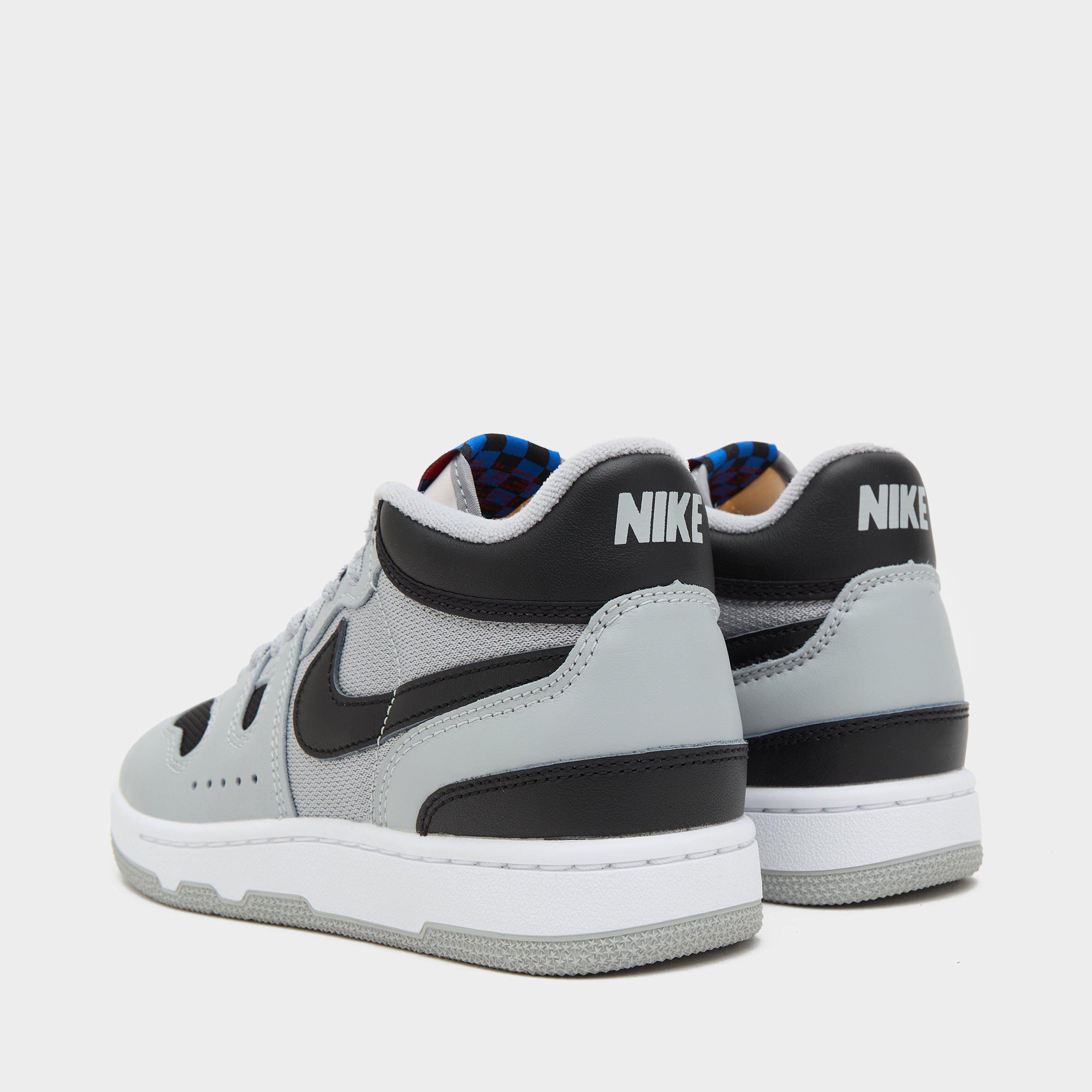 Nike Attack Women's