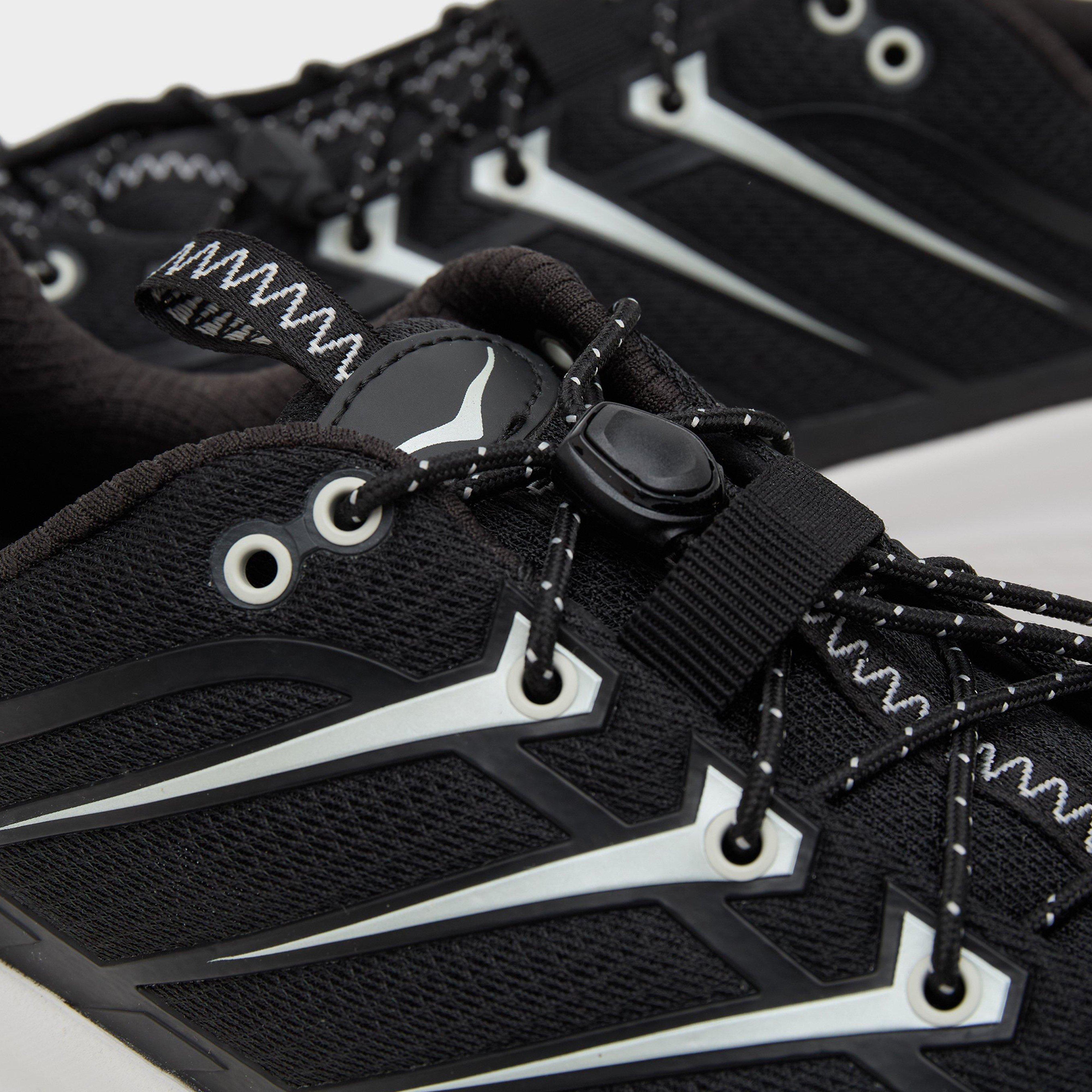 HOKA Mafate Three2