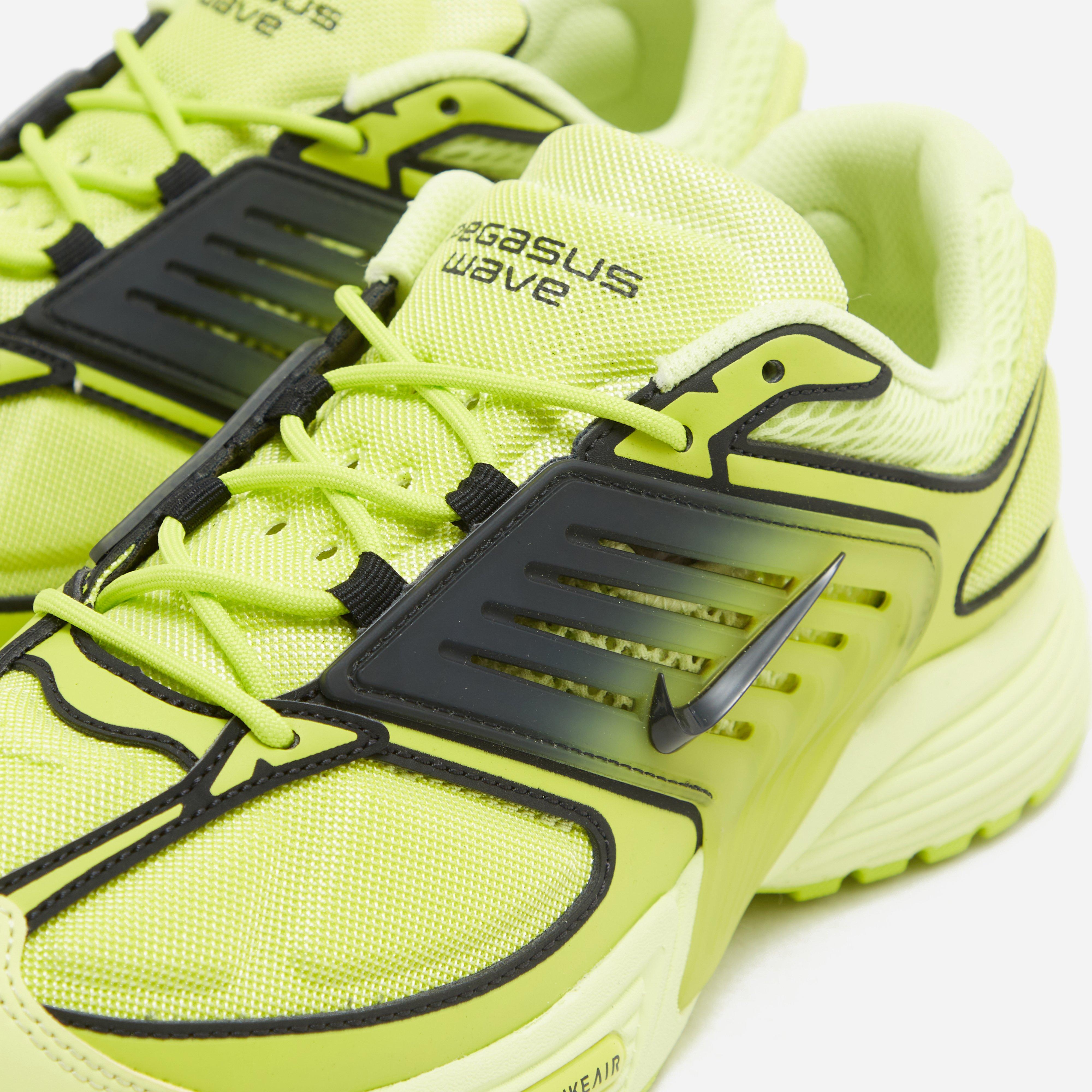 Nike Air Pegasus Wave