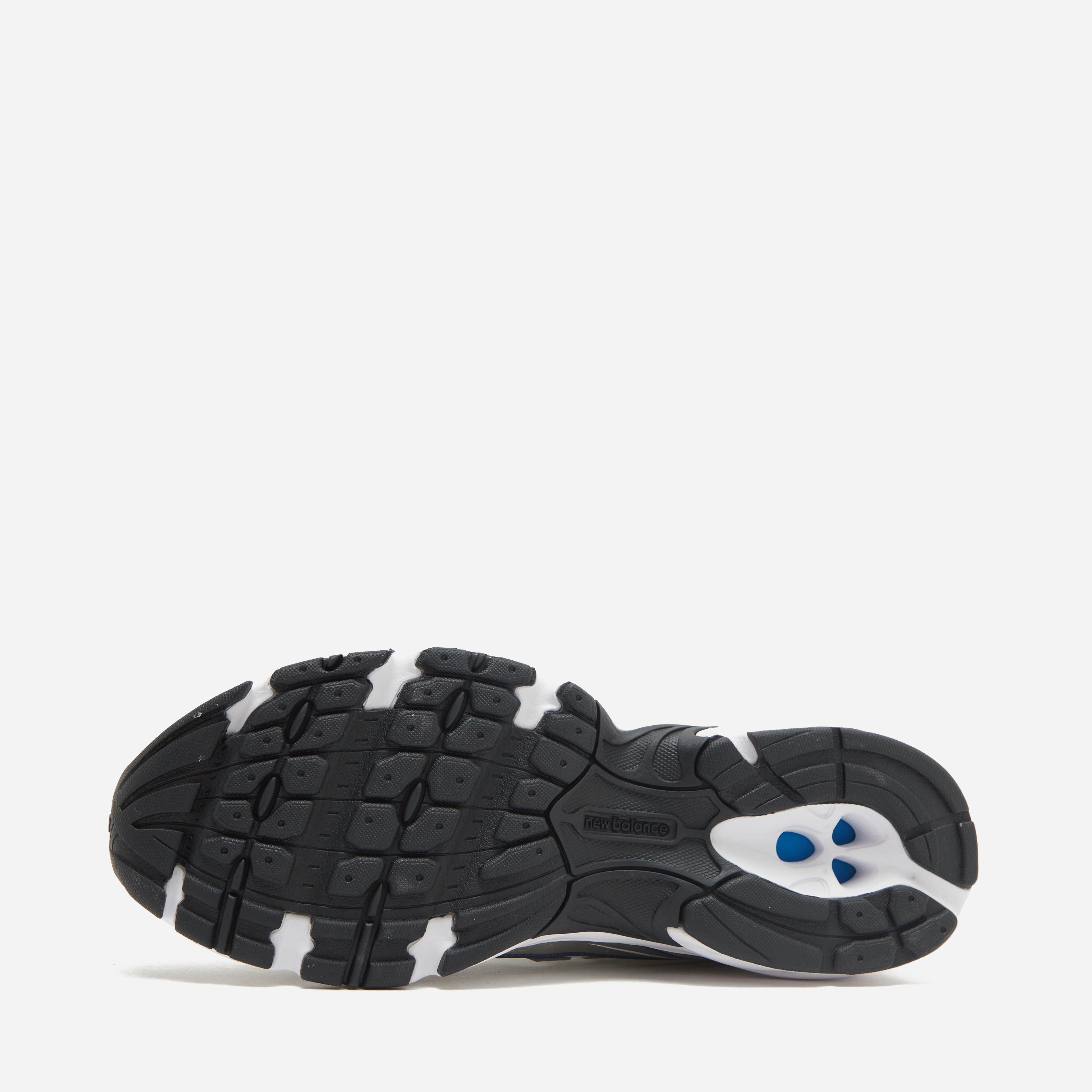 New Balance 740