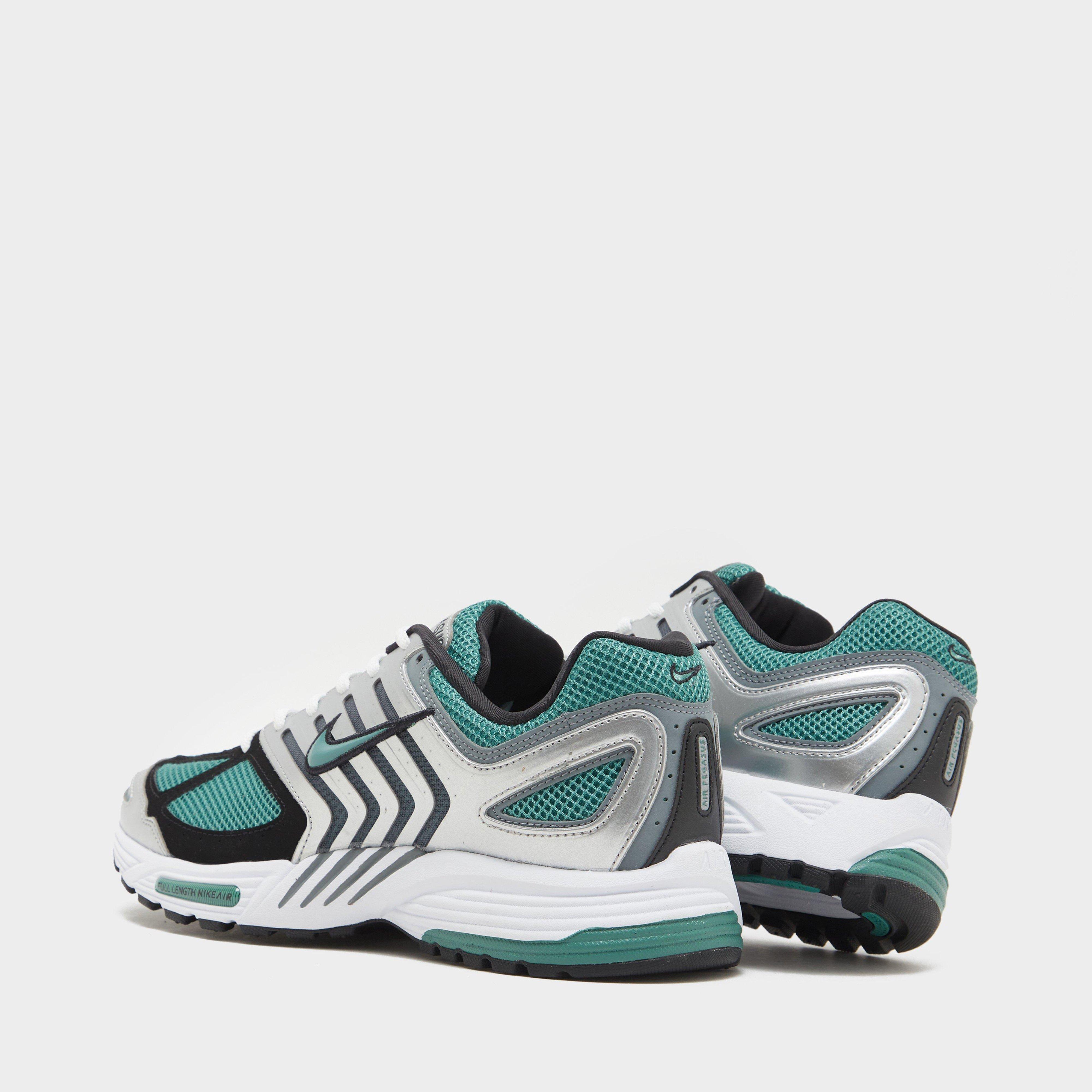 Nike Pegasus 2K5
