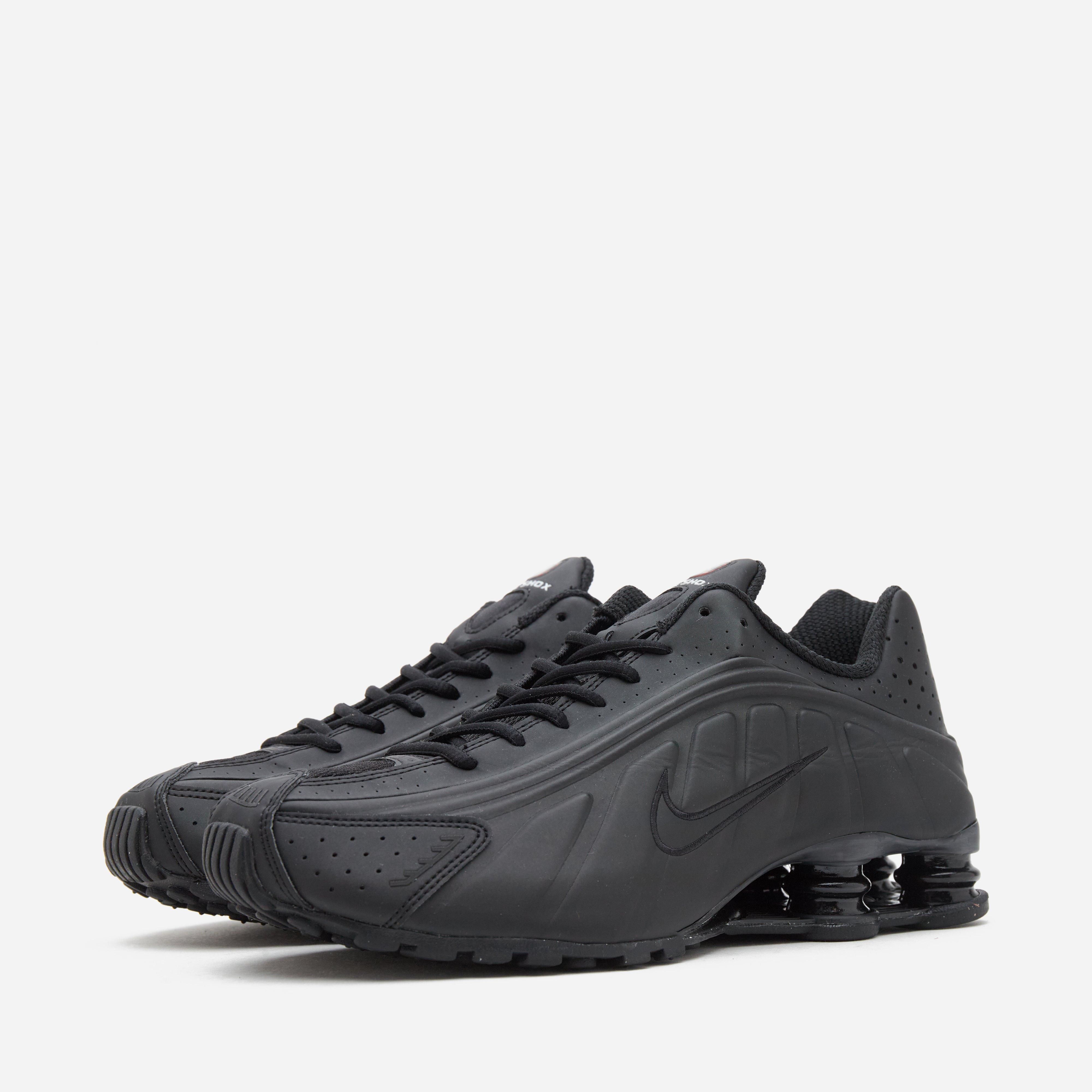 NIKE SHOX R4 ブラック 10 (UK) Black Nike Shox R4 | HIP