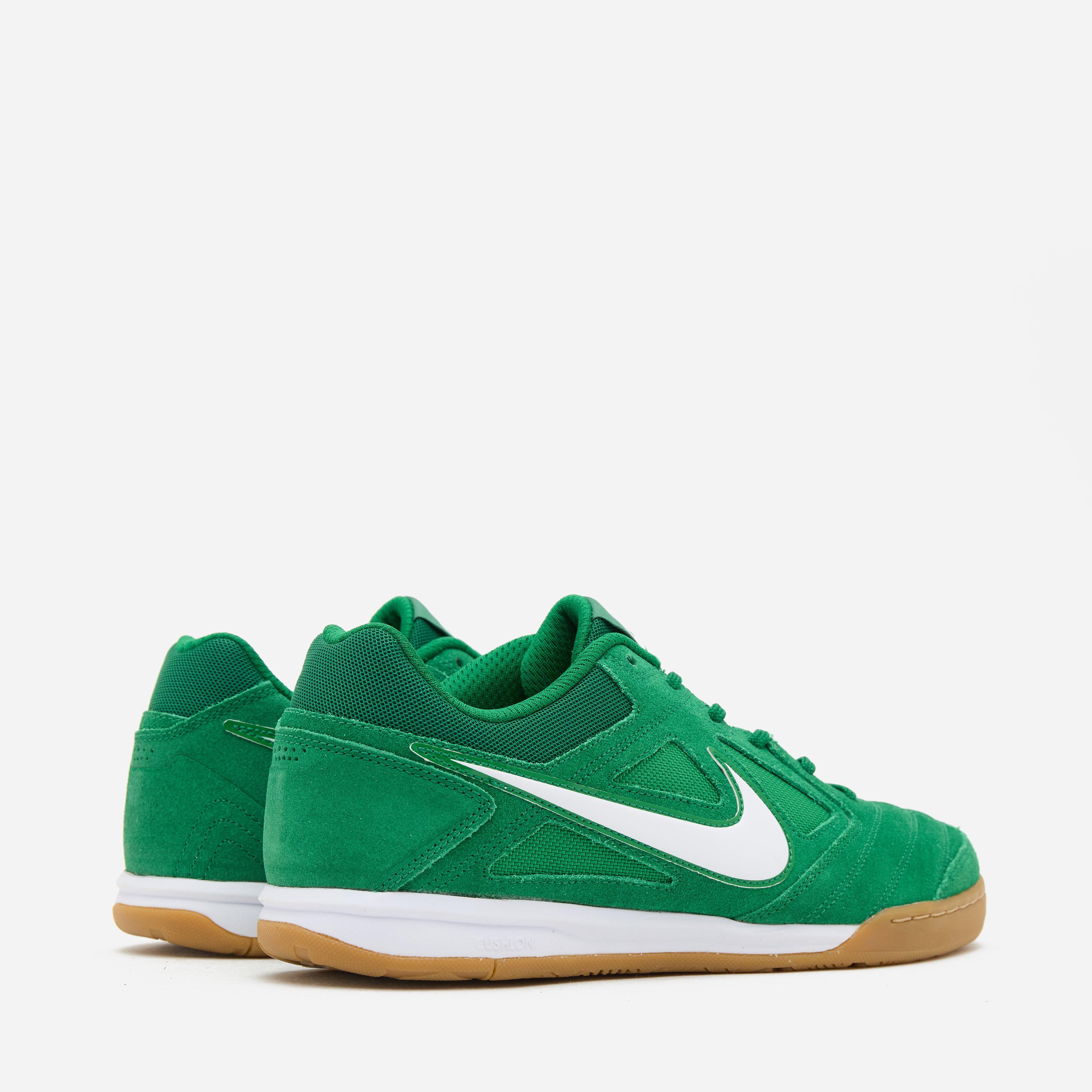 Nike Gato