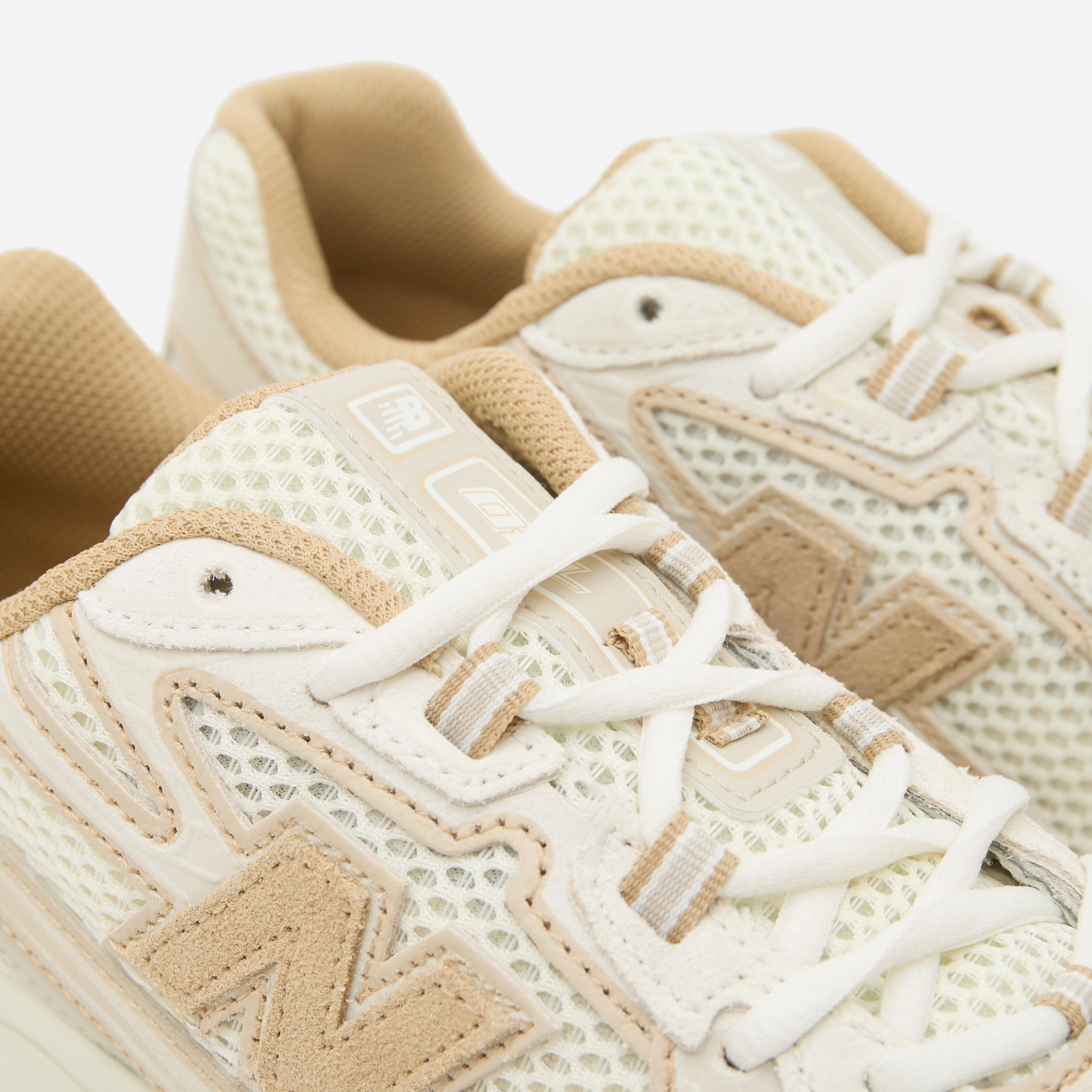 New Balance 740 Women's