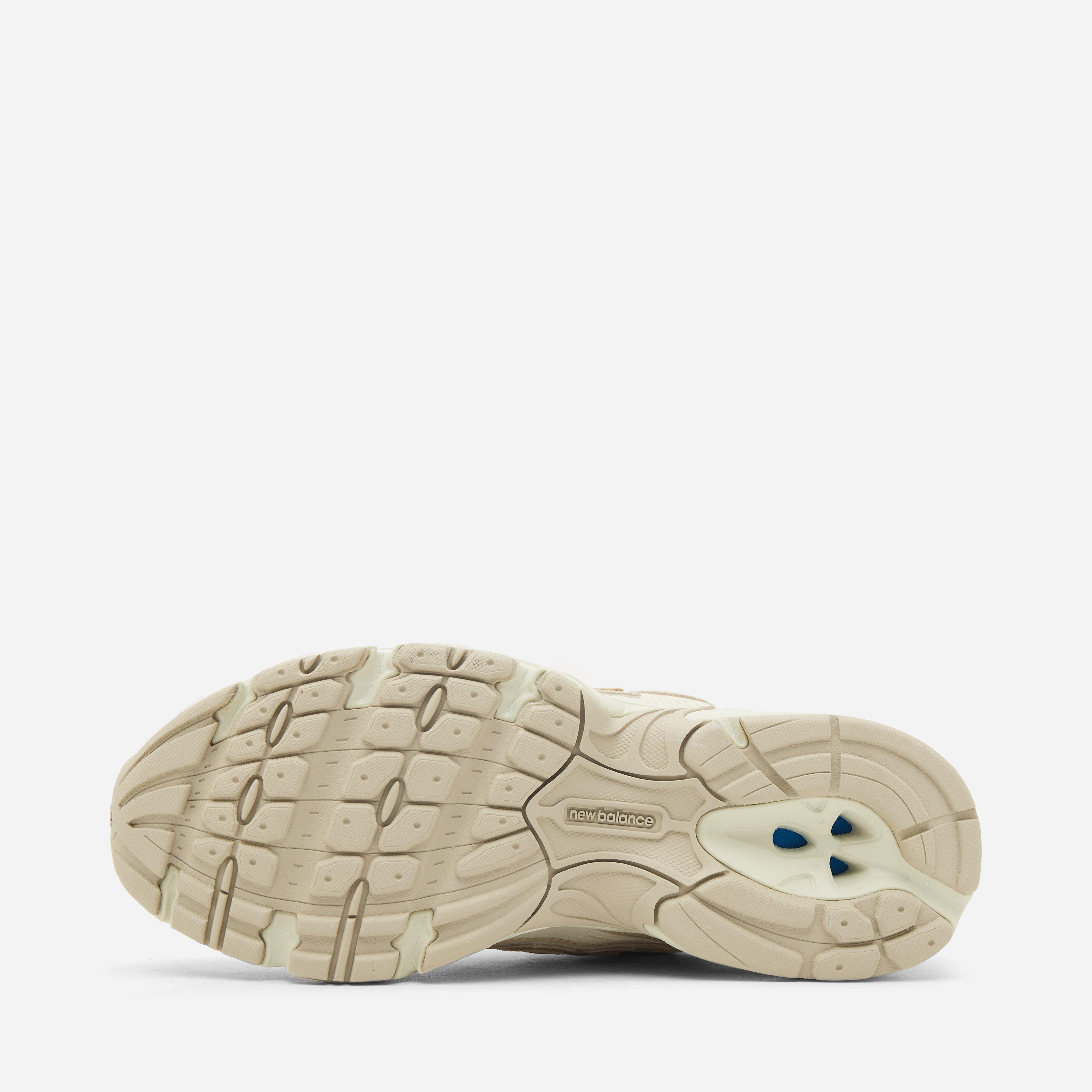 New Balance 740 Women's