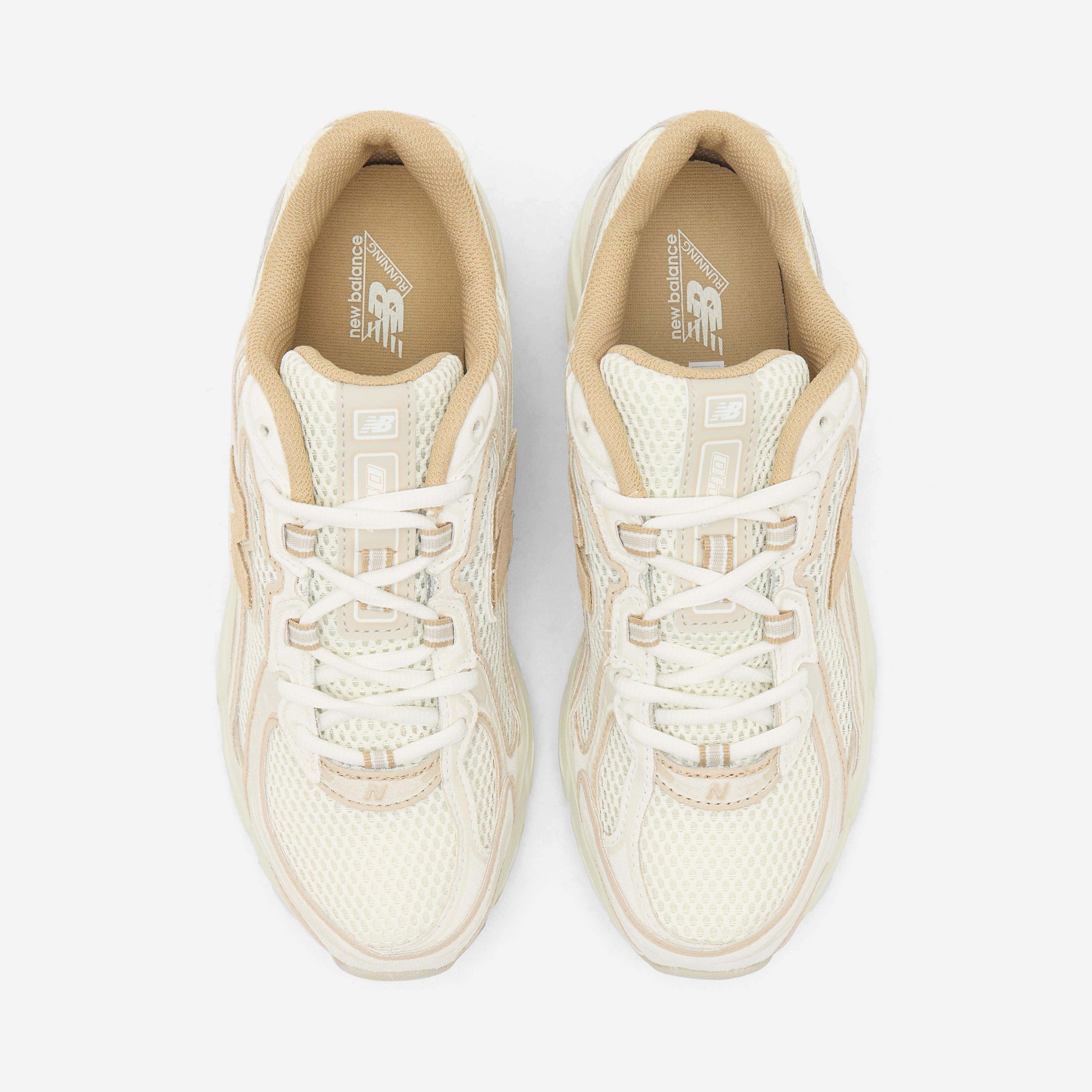 New Balance 740 Women's