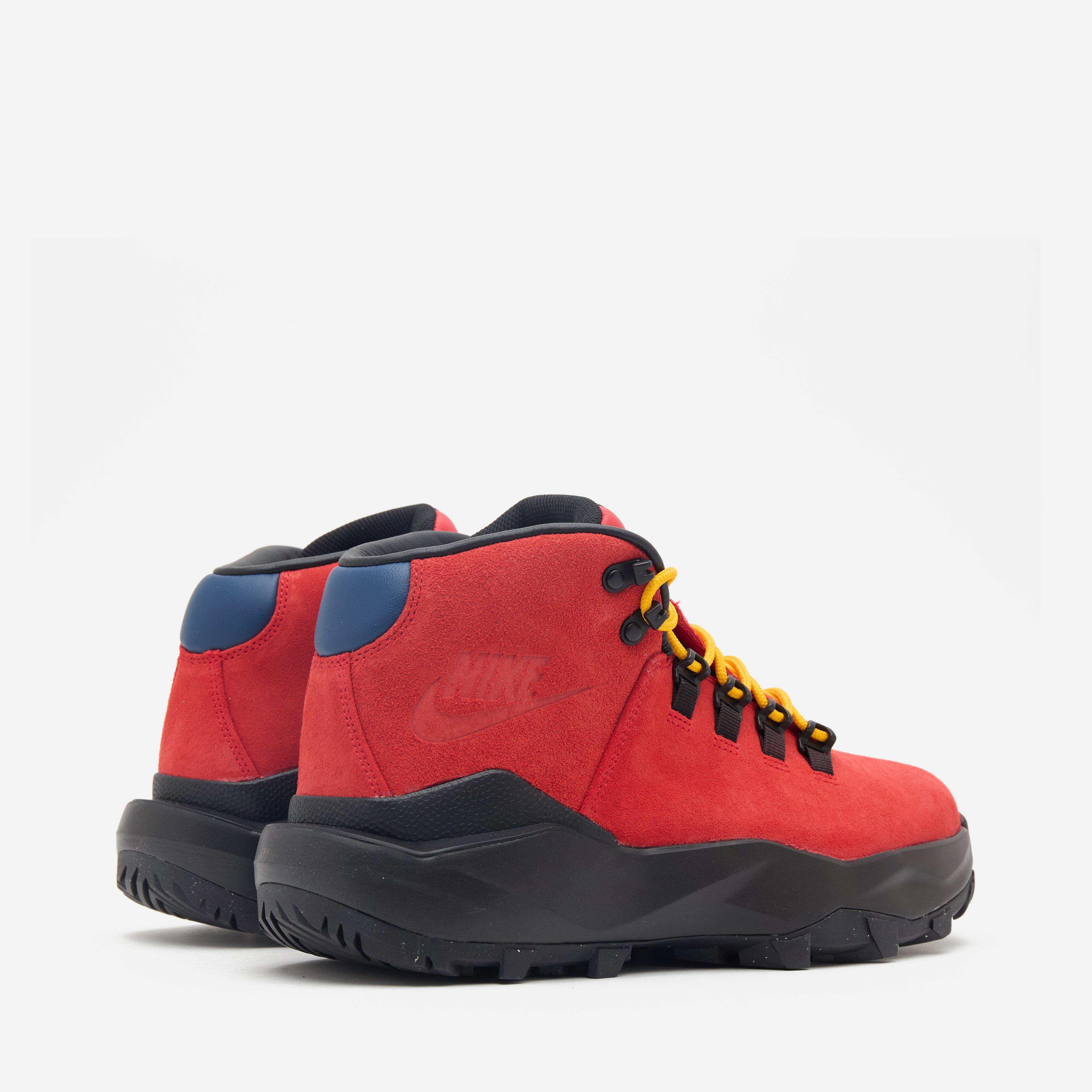 Nike ACG Cygnal