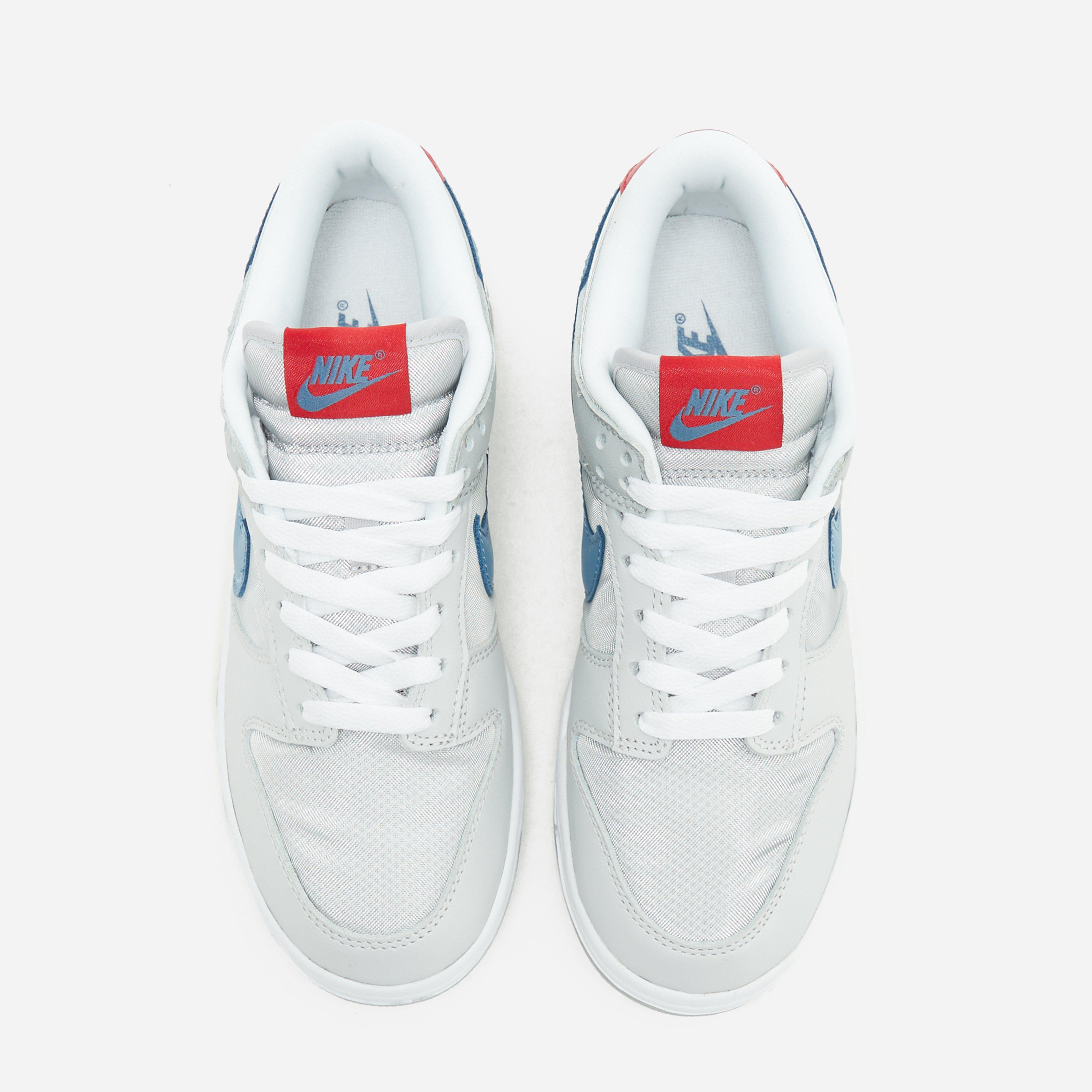 Nike Dunk Low Women's