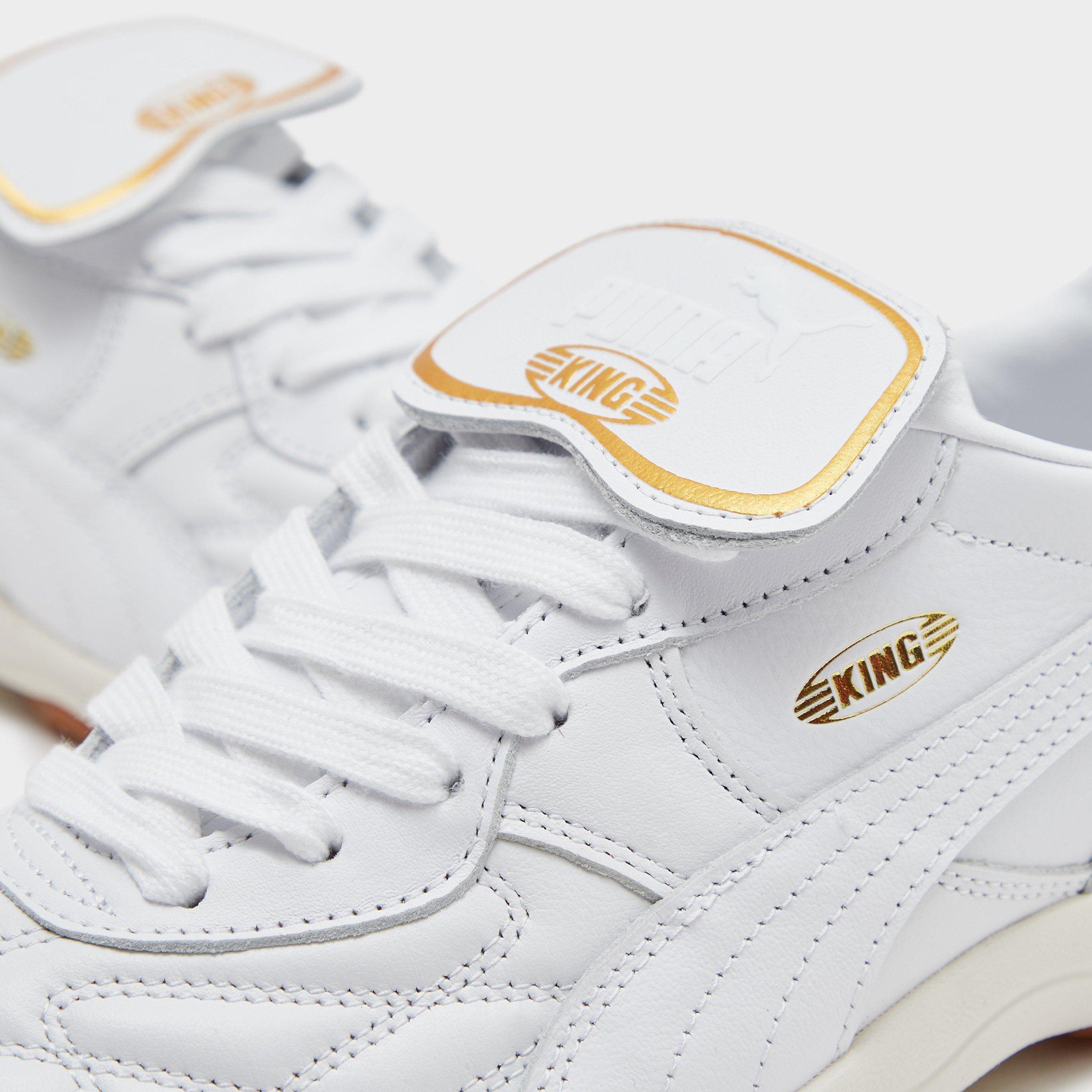 PUMA King Indoor
