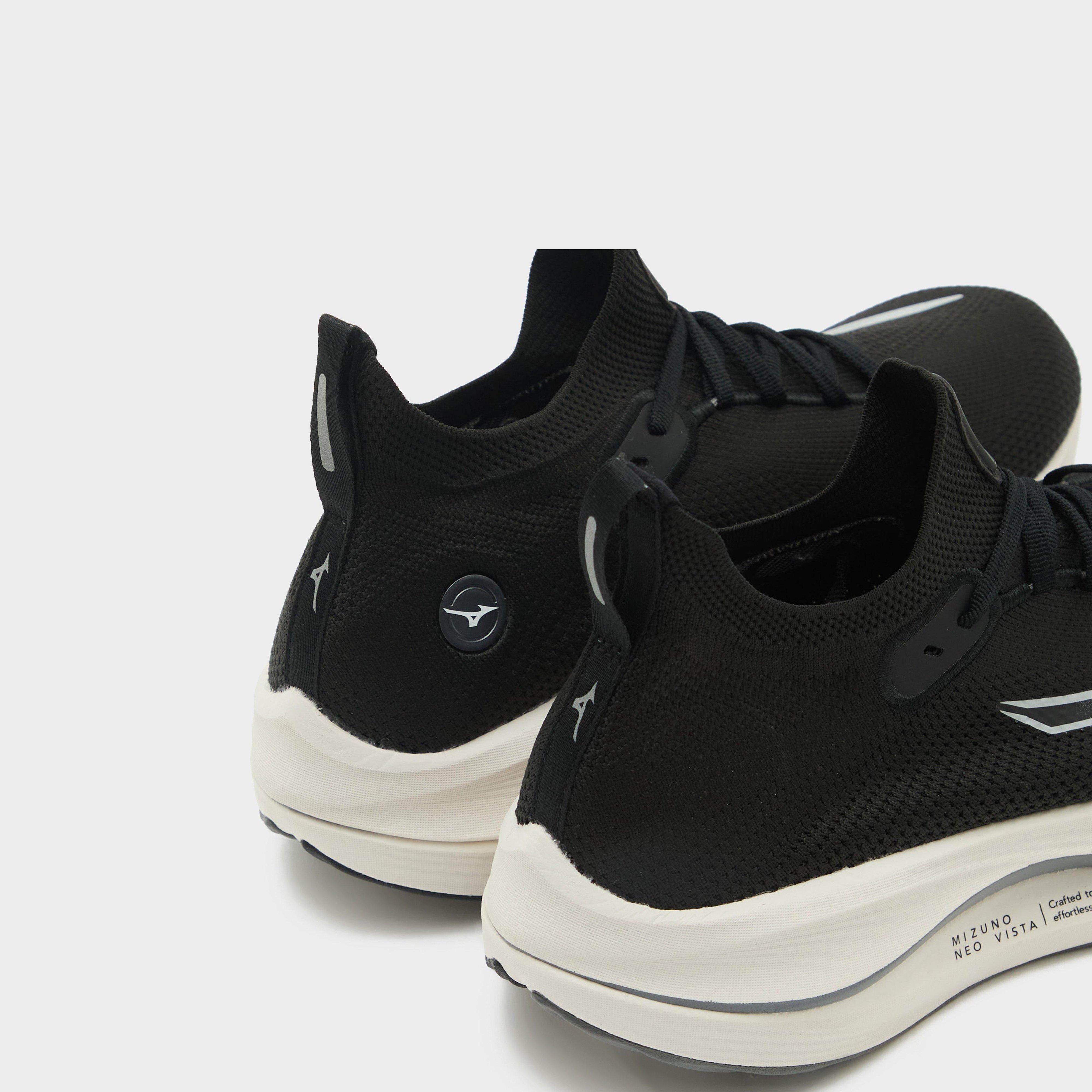 Mizuno Neo Vista