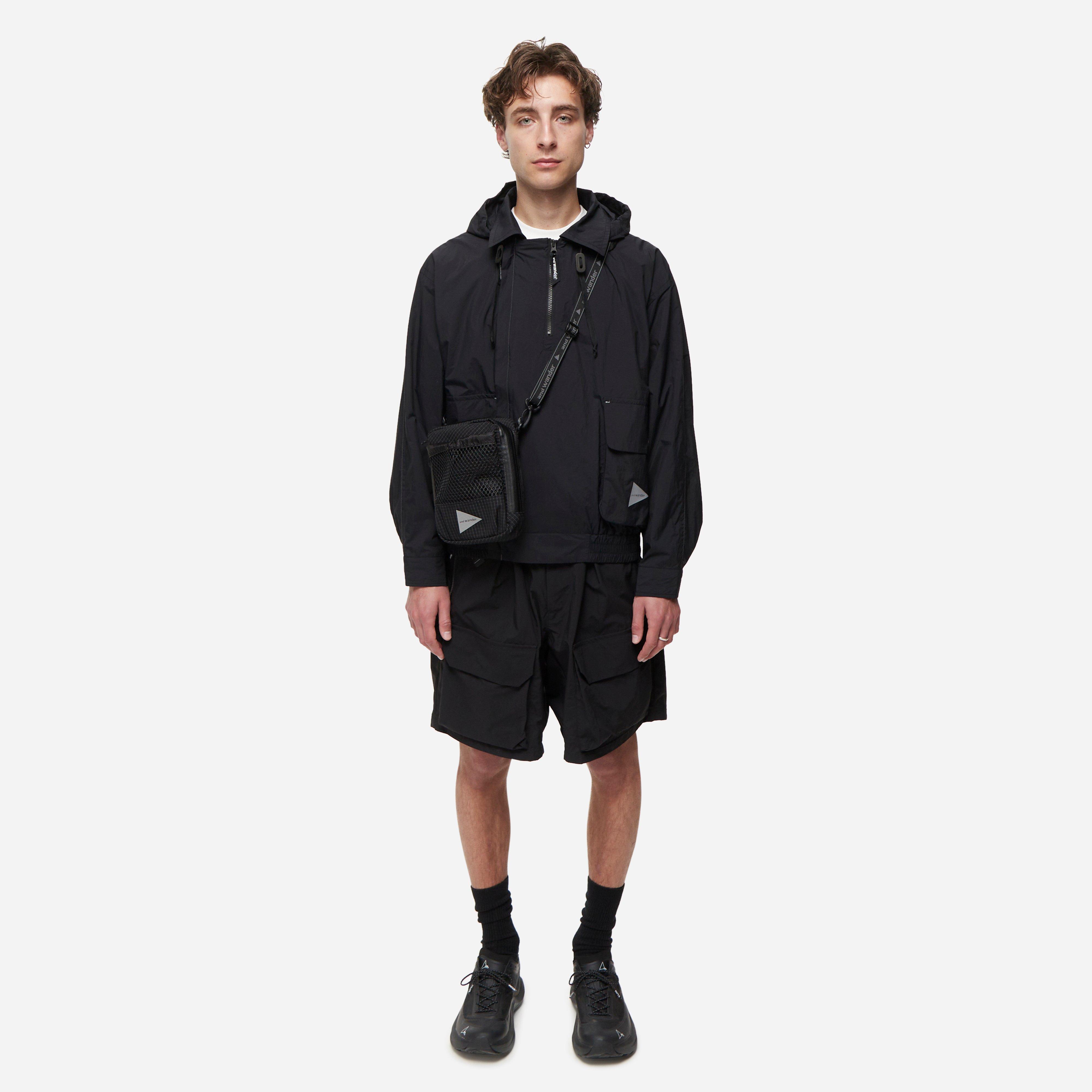 and wander Water Repellent Light Jacket