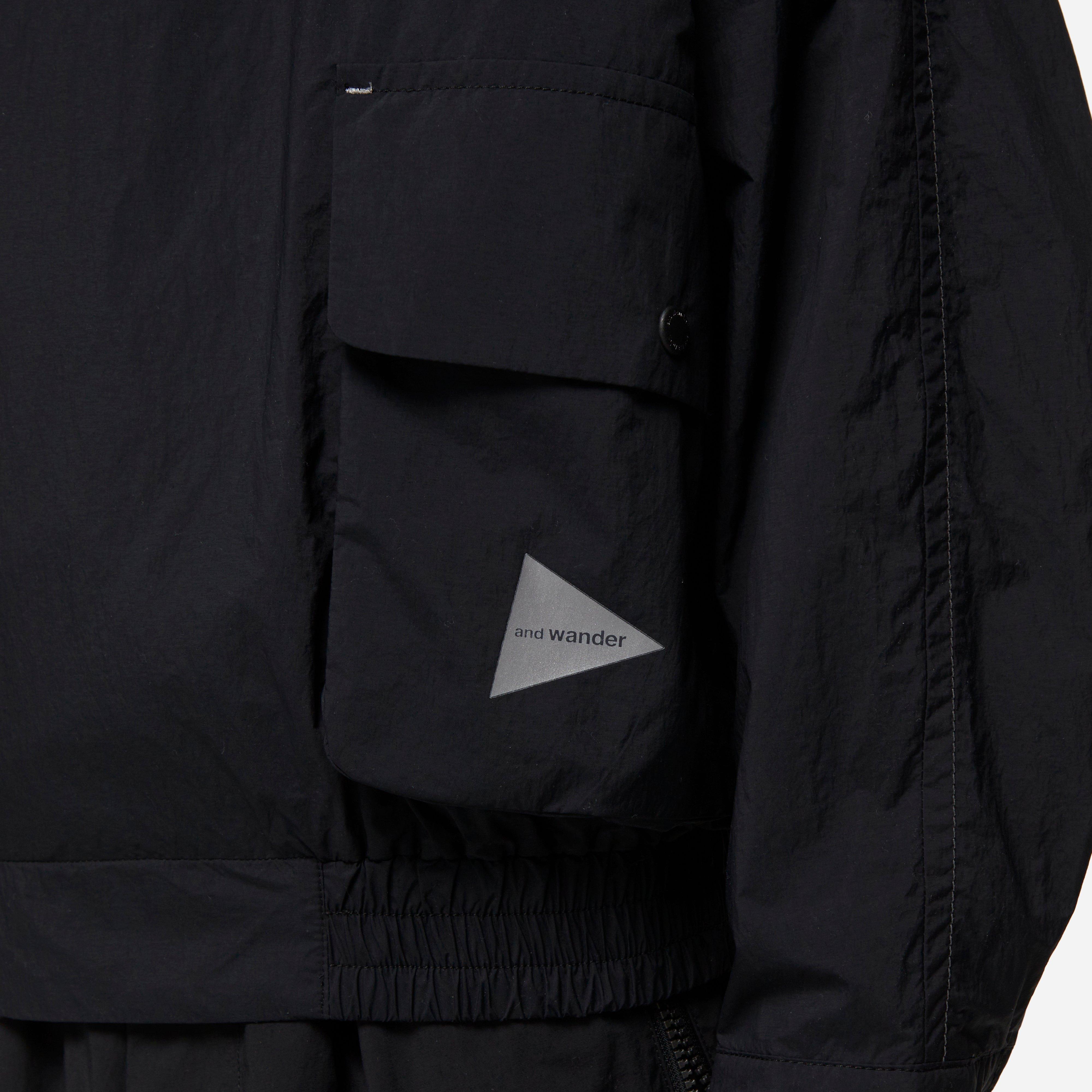 and wander Water Repellent Light Jacket