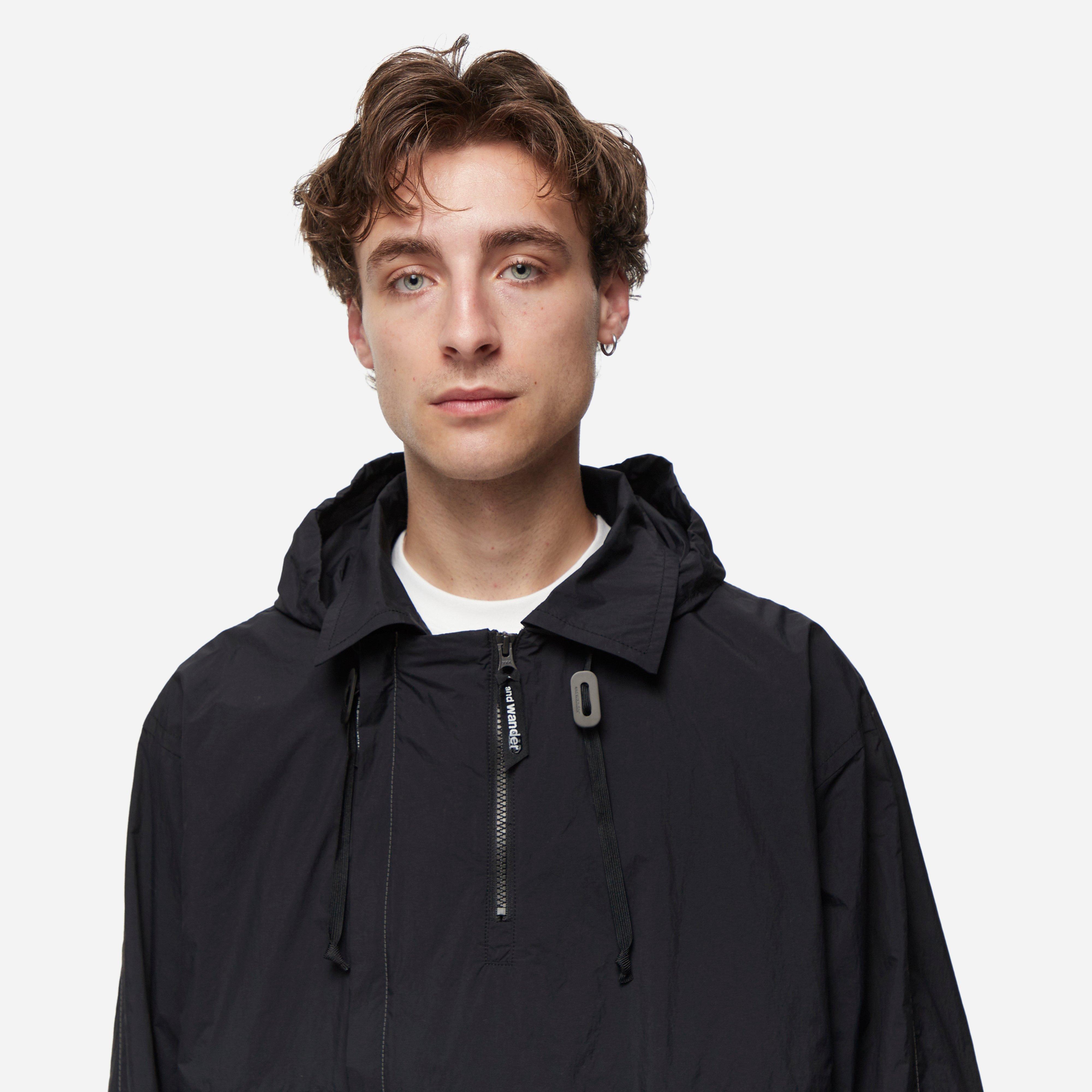 and wander Water Repellent Light Jacket