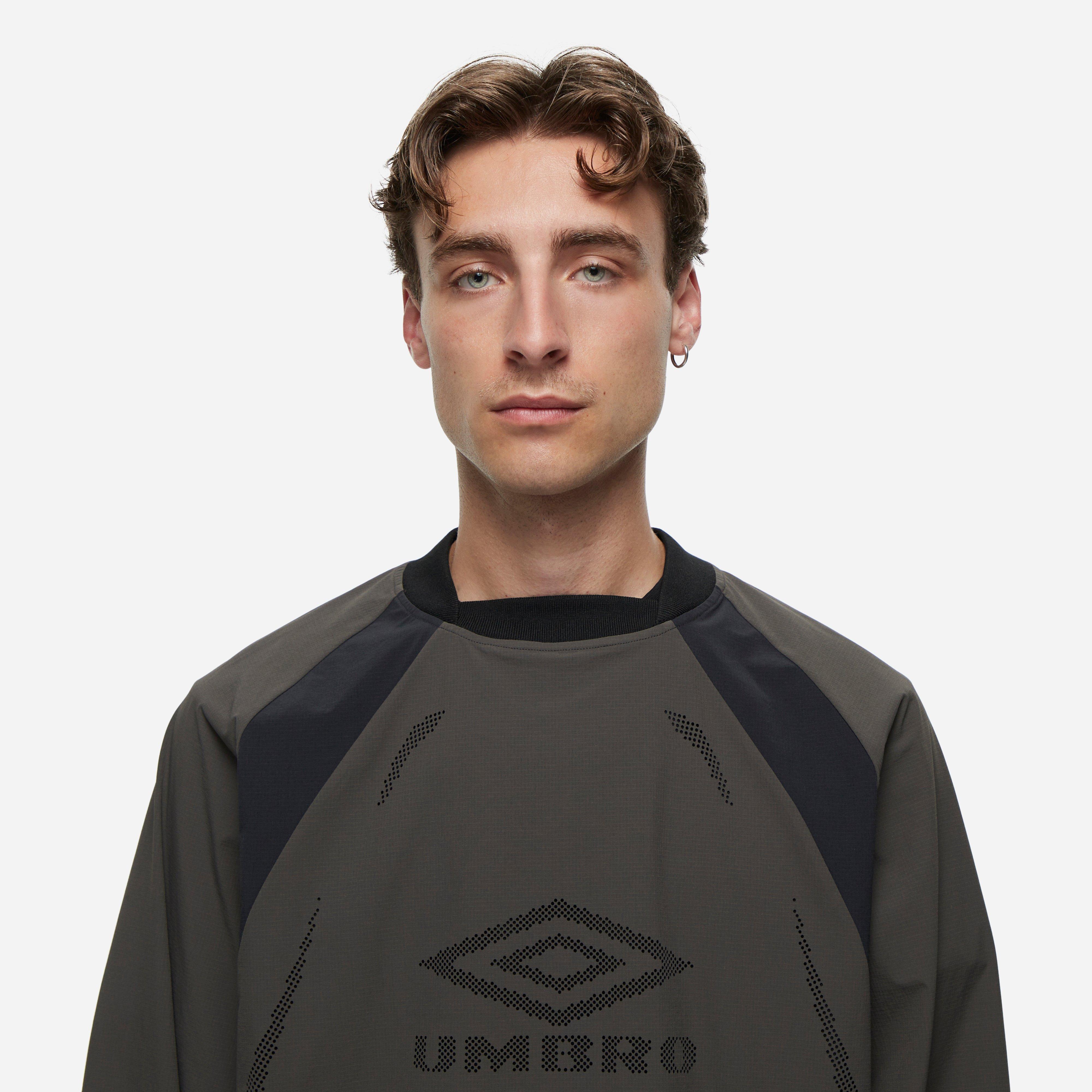 Umbro Lasered Nylon Crew Neck