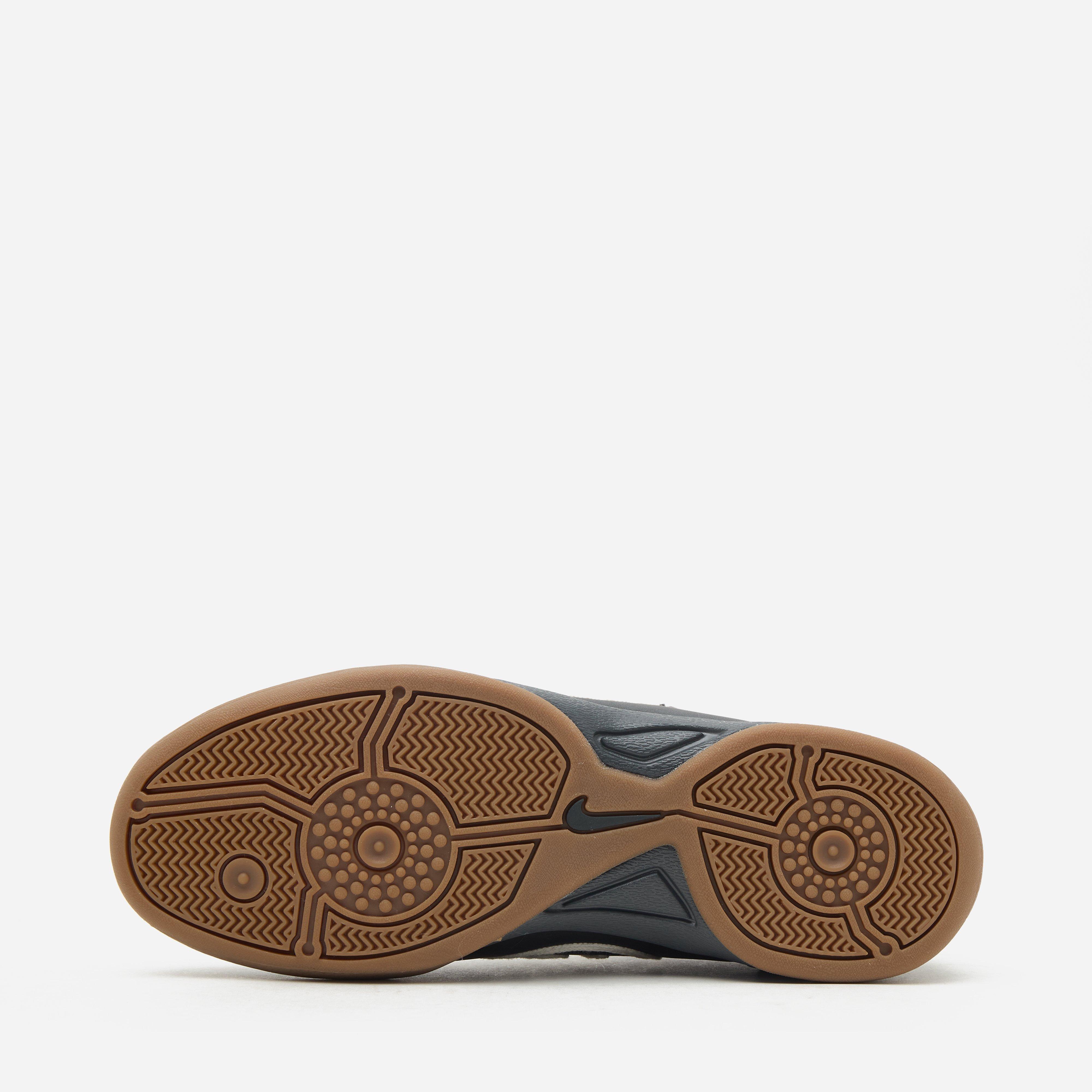 Nike Total 90 Women's