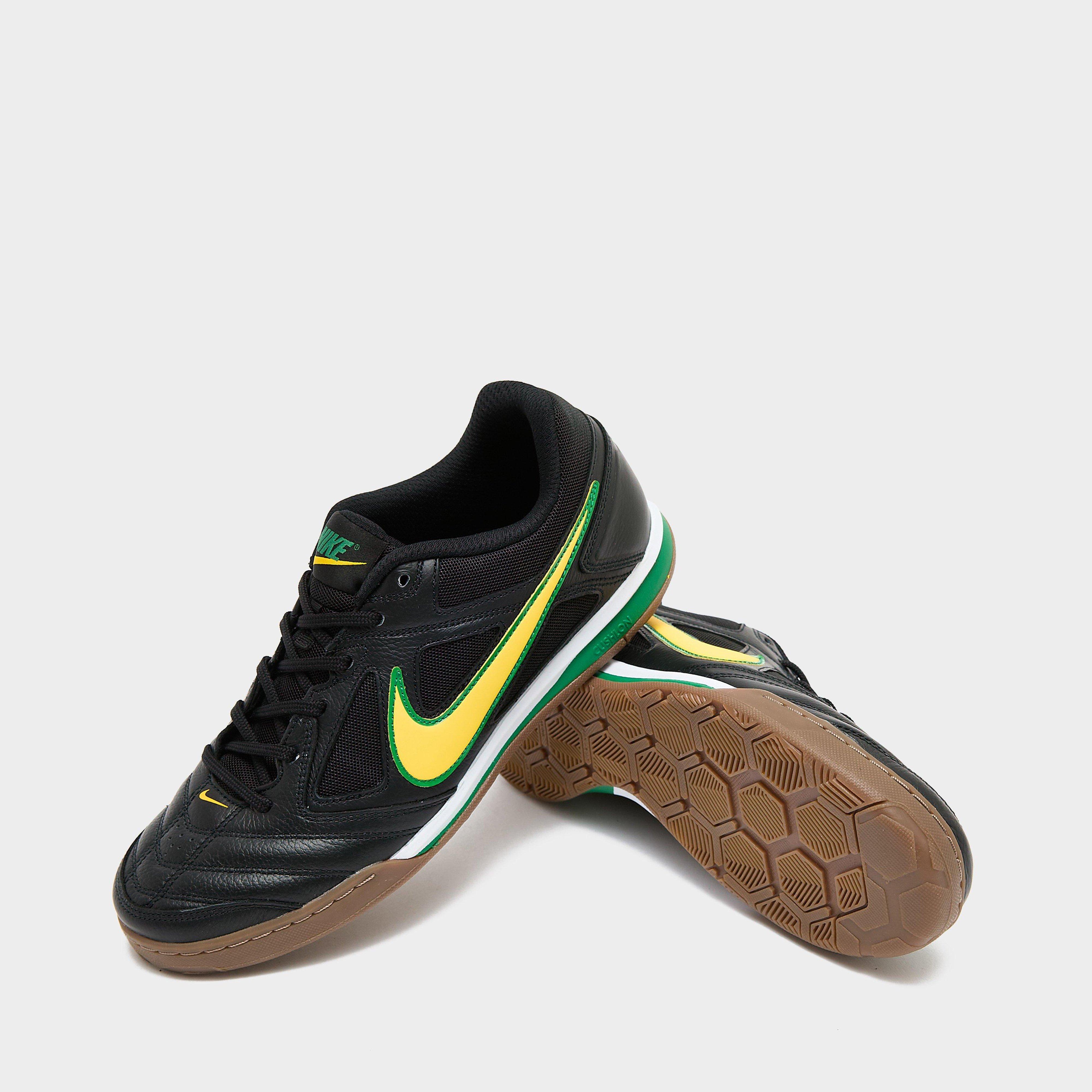 Nike Gato