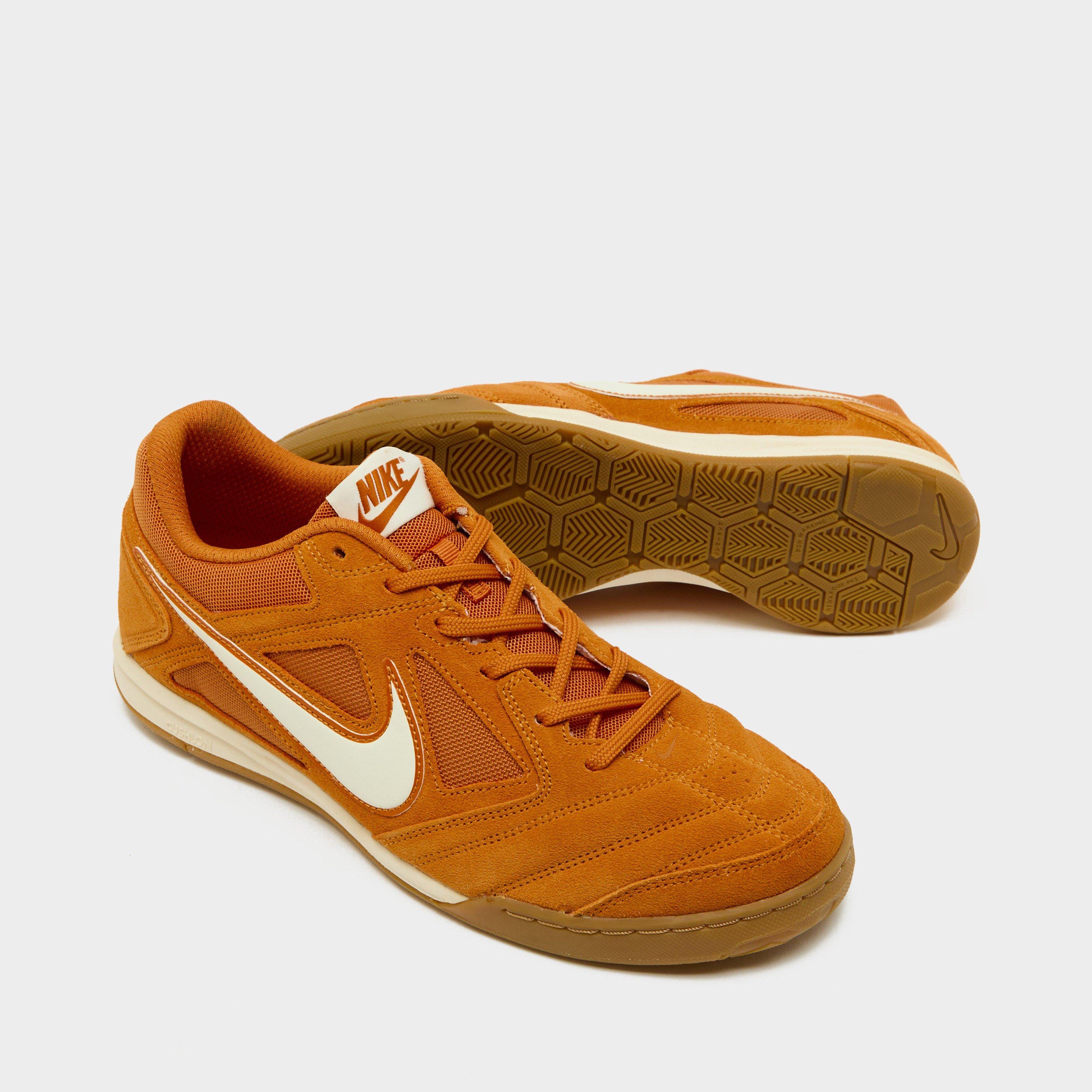 Nike Gato