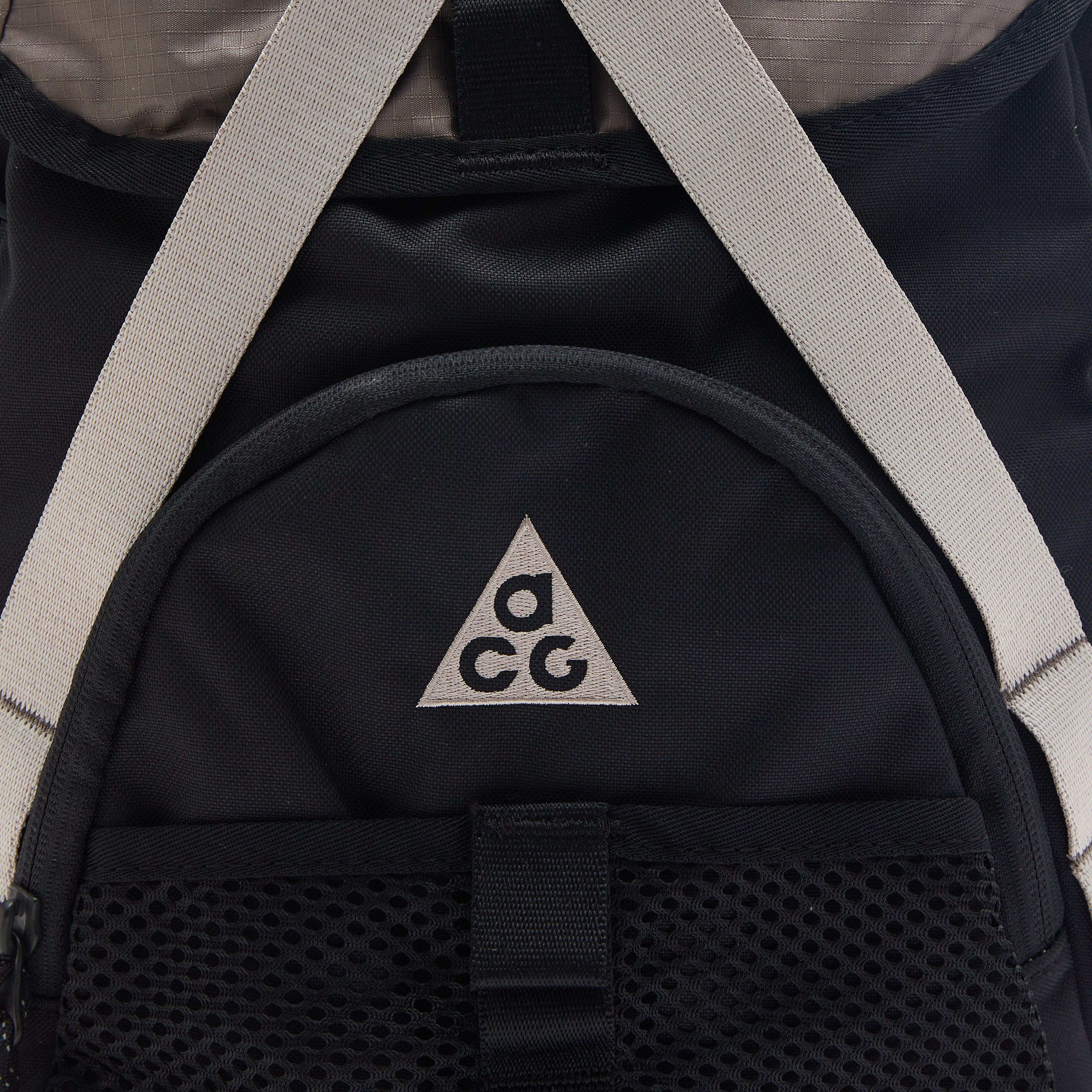 Nike ACG 'DAYMAX' Backpack