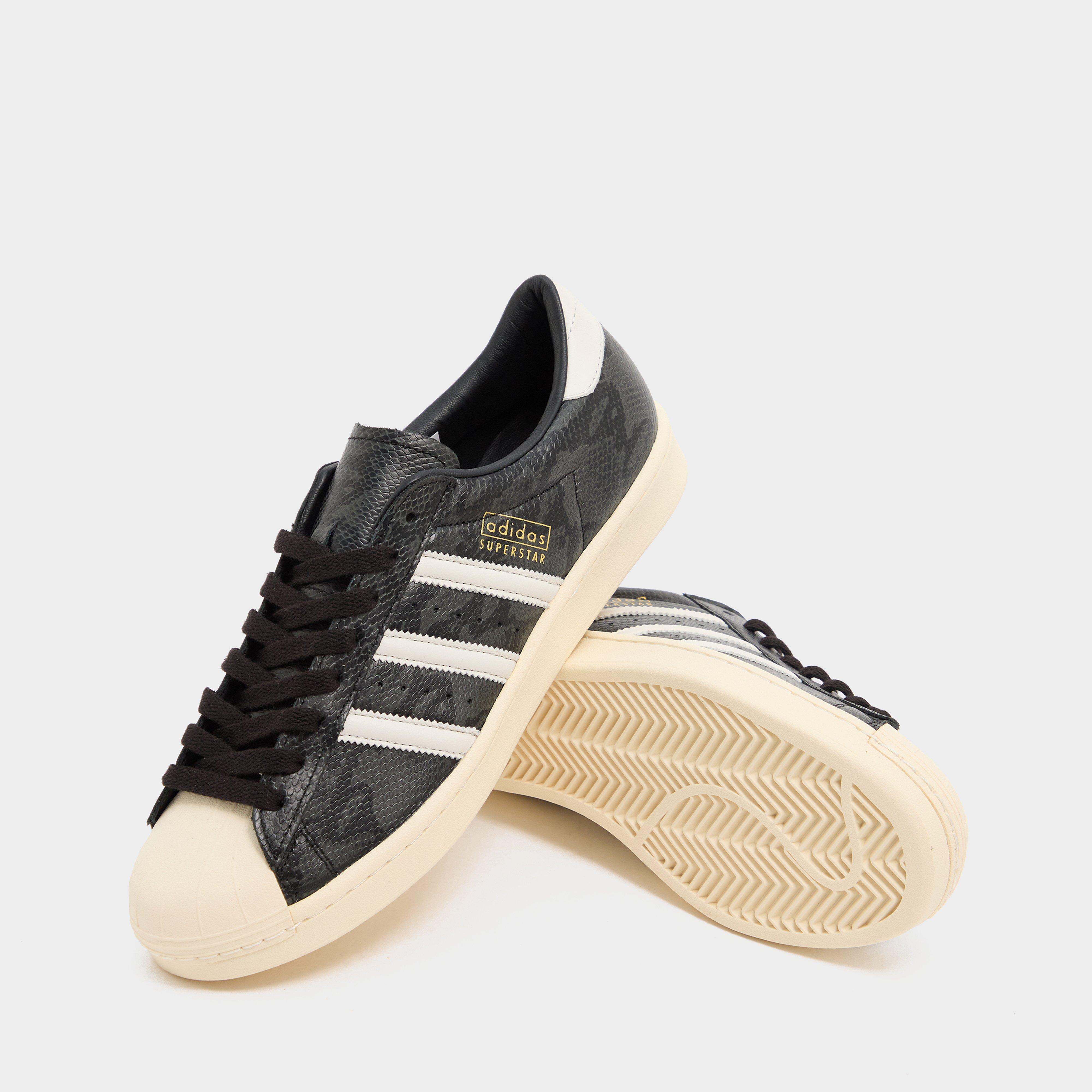 adidas Superstar
