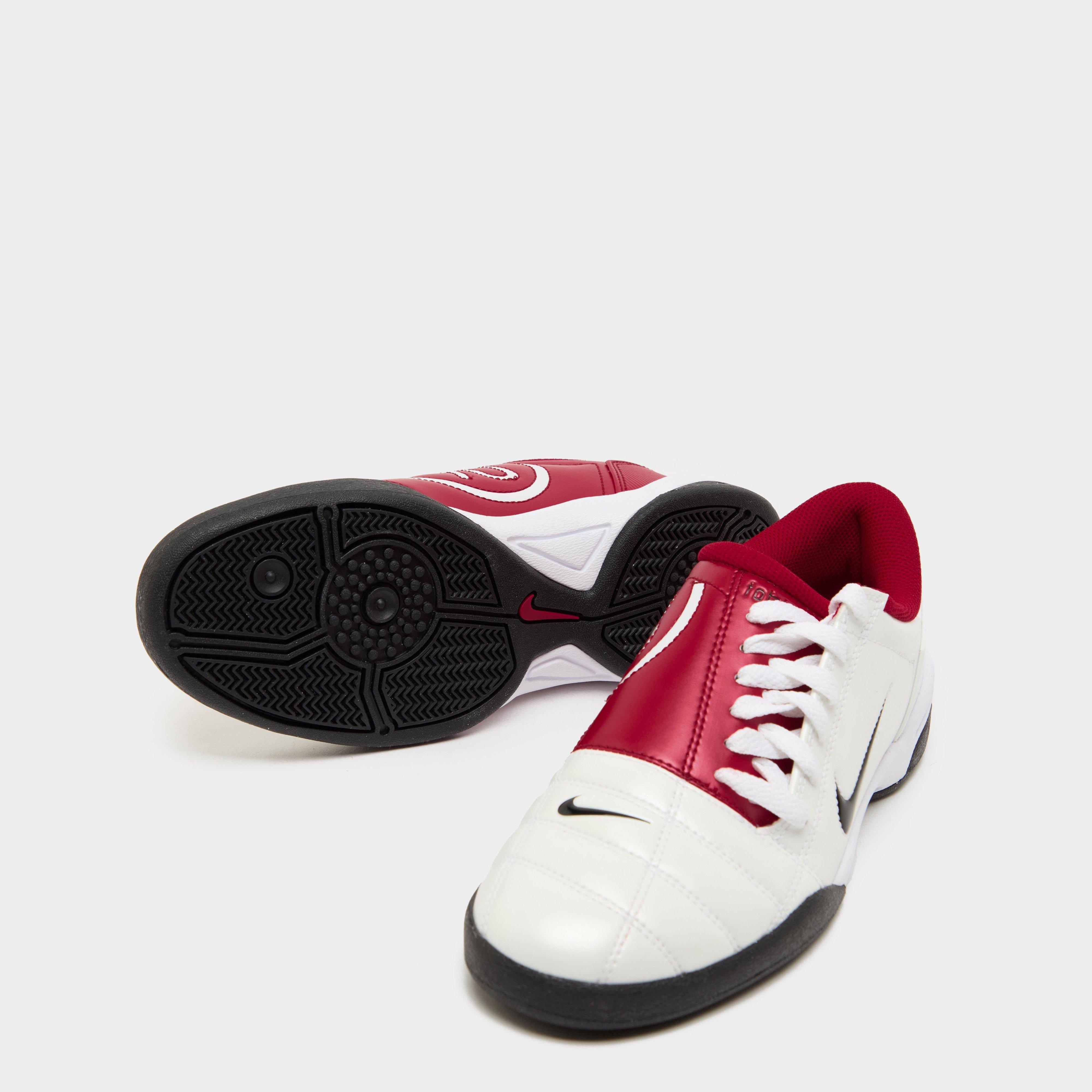 Nike Total 90 Women's
