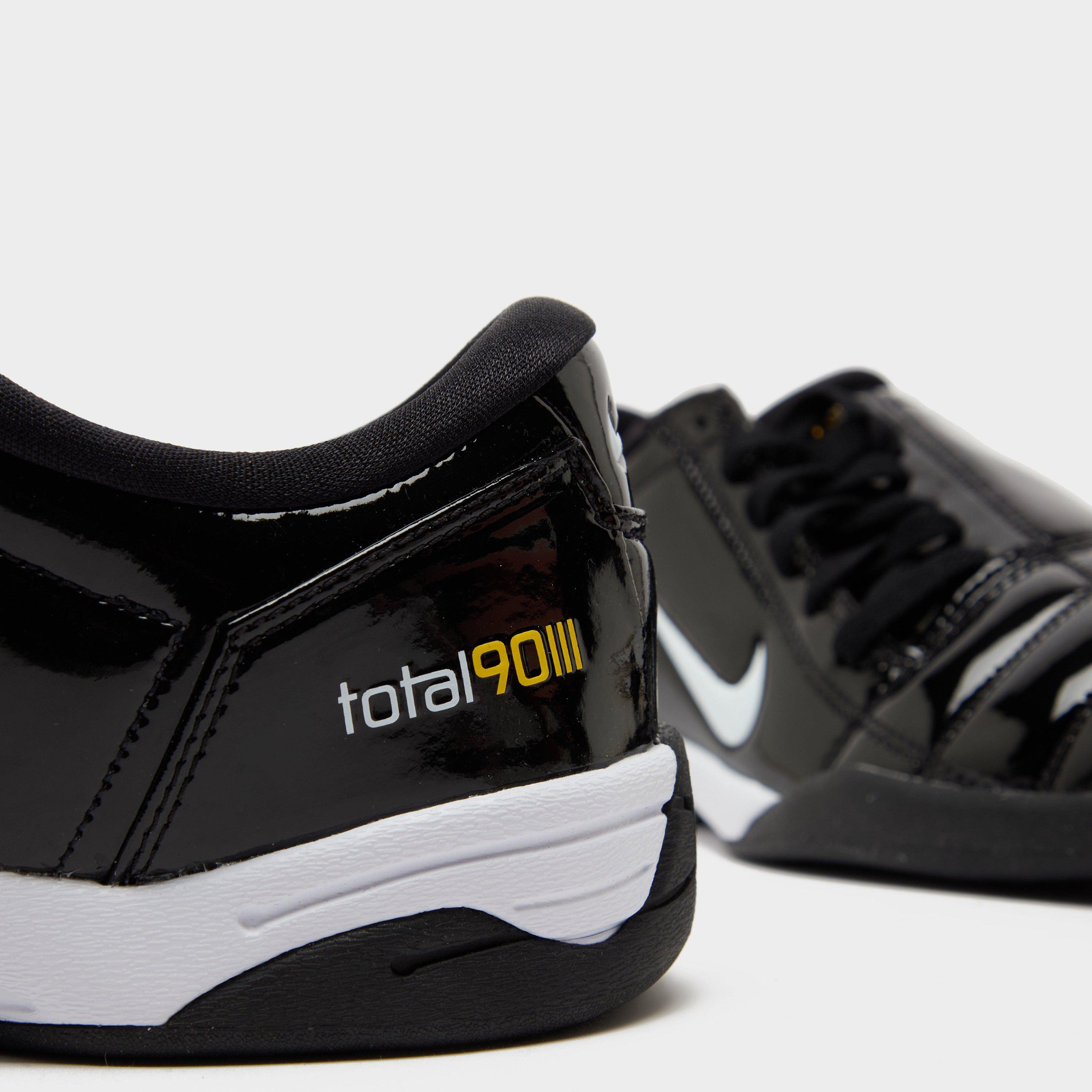 Nike Total 90 Women's