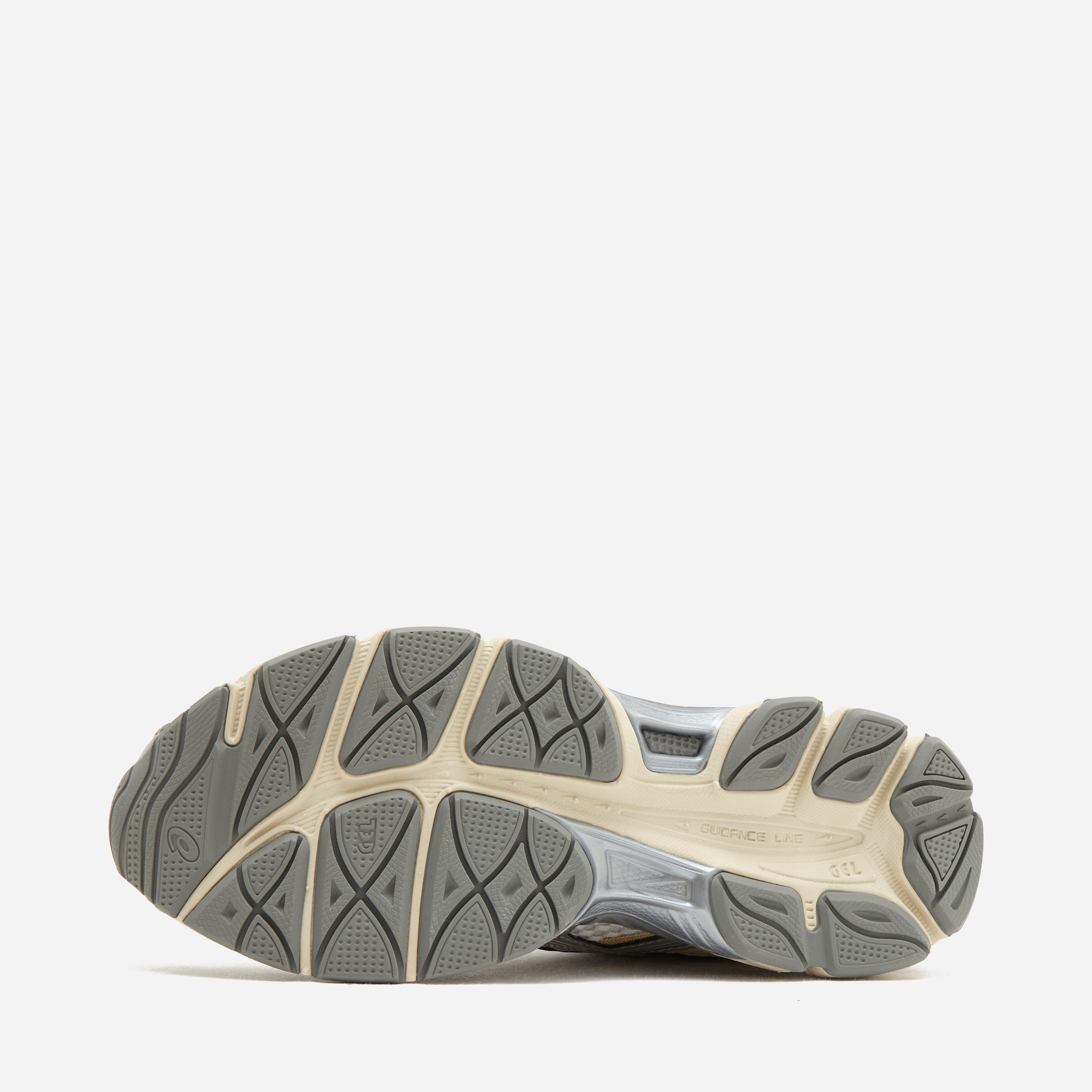 ASICS GEL-CUMULUS 16 Women's