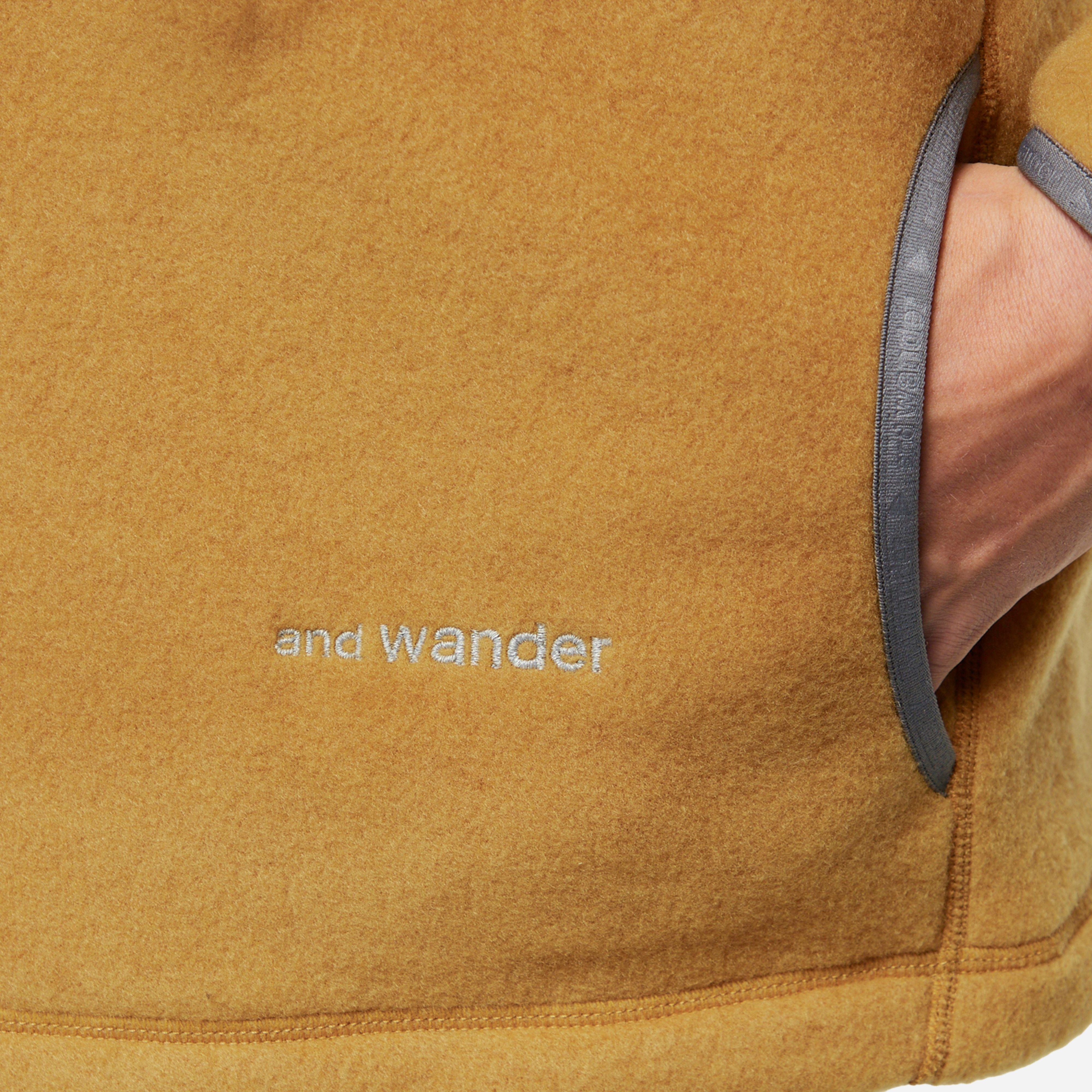 and wander Wool Fleece Pullover