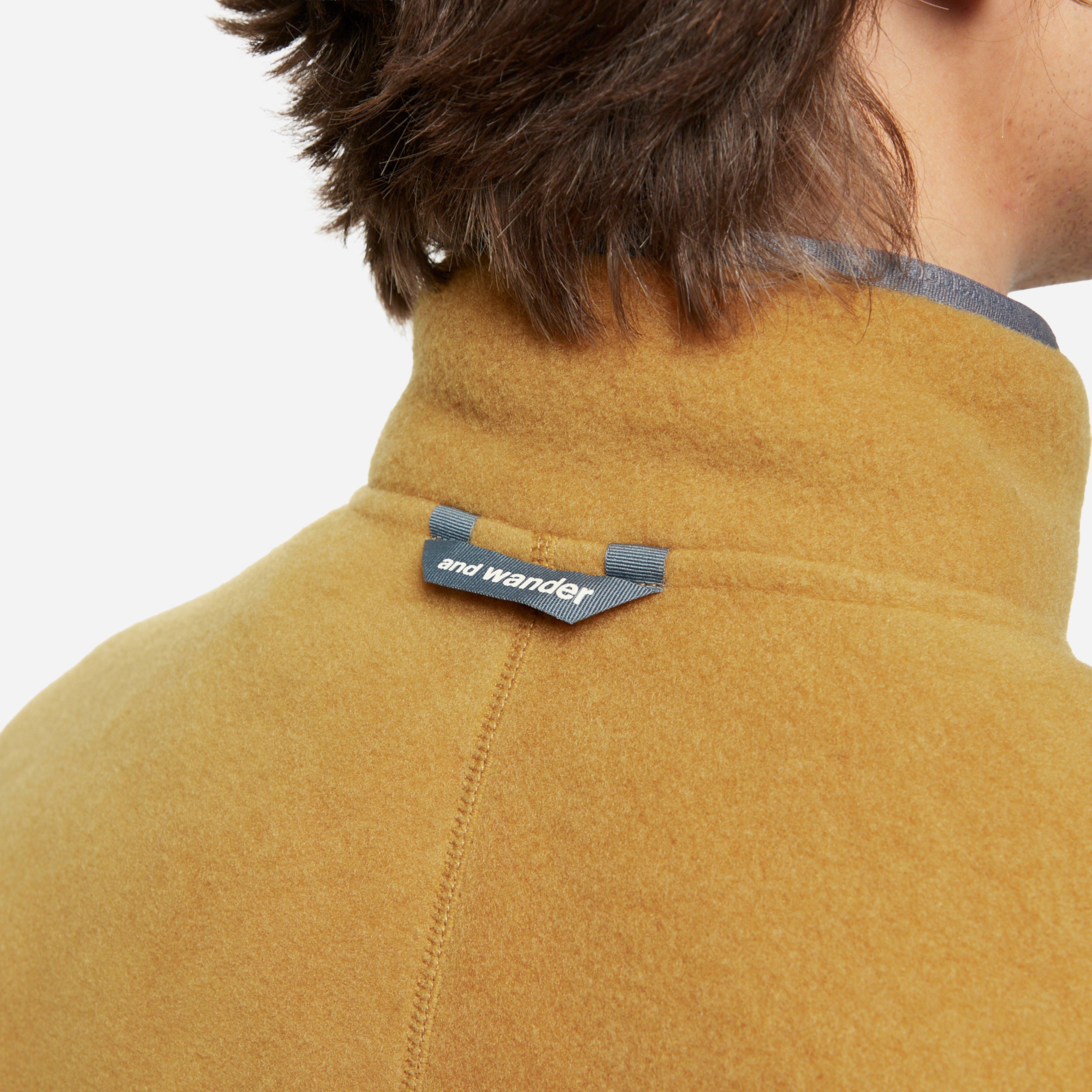 and wander Wool Fleece Pullover