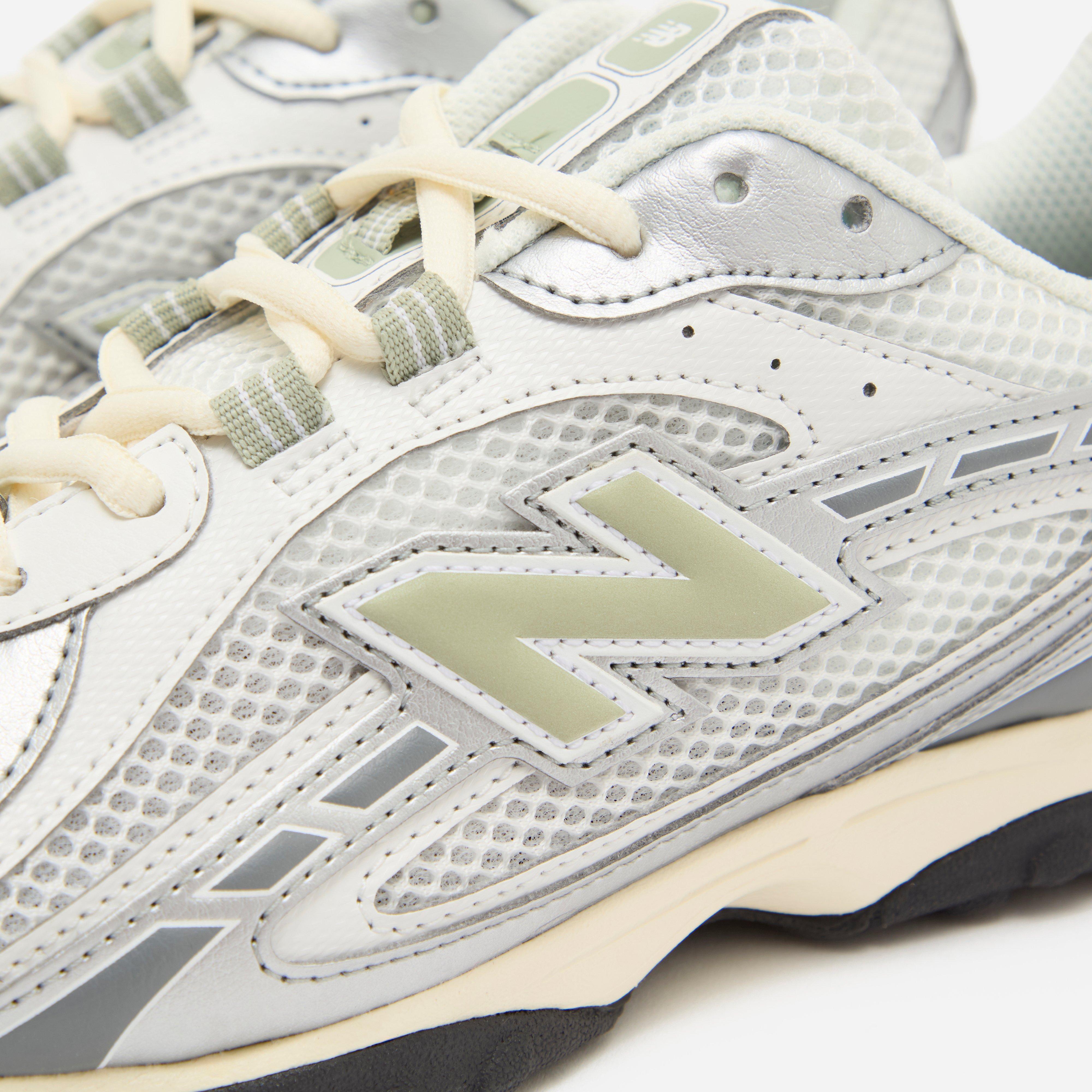 New Balance 204L Women's