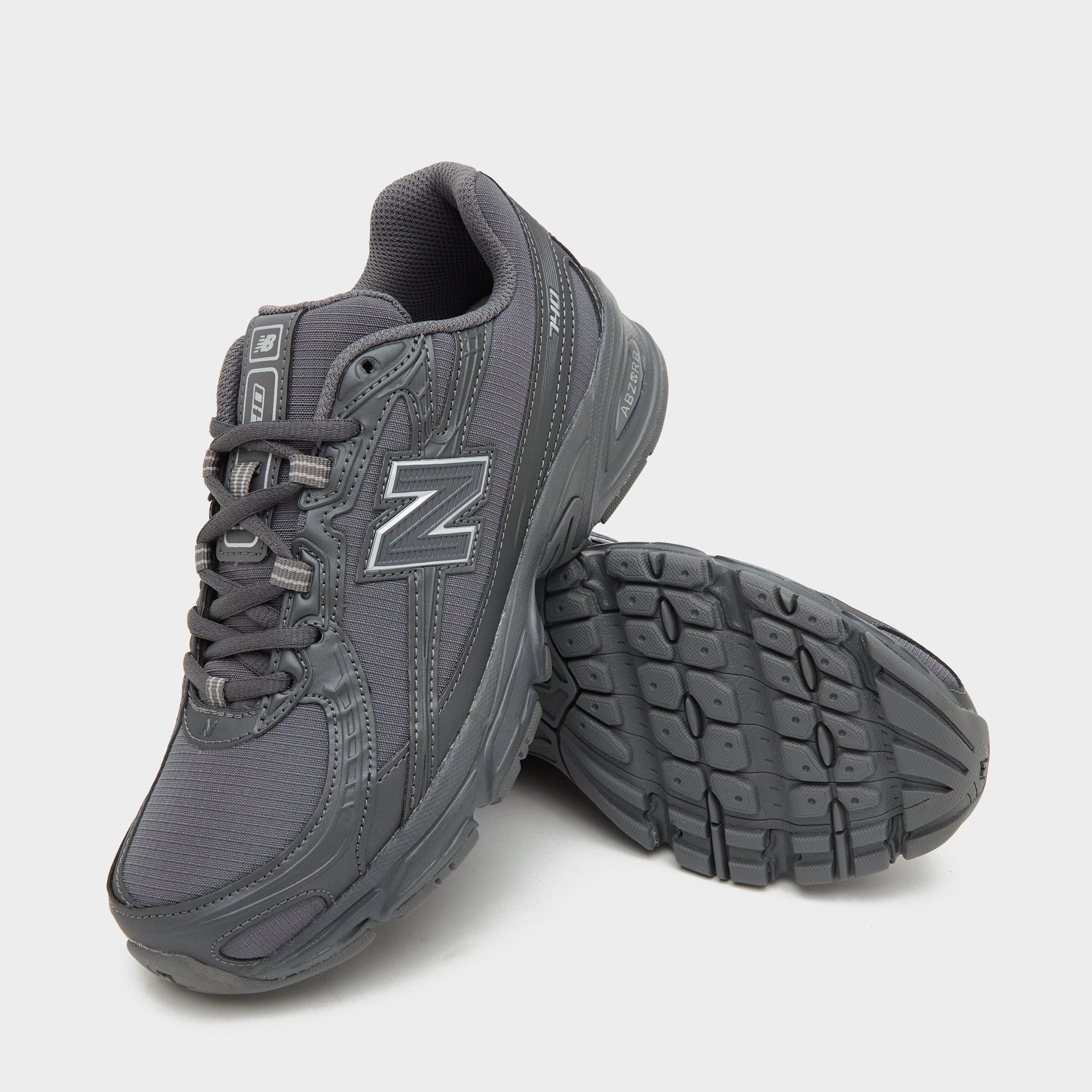 New Balance 740 Women's