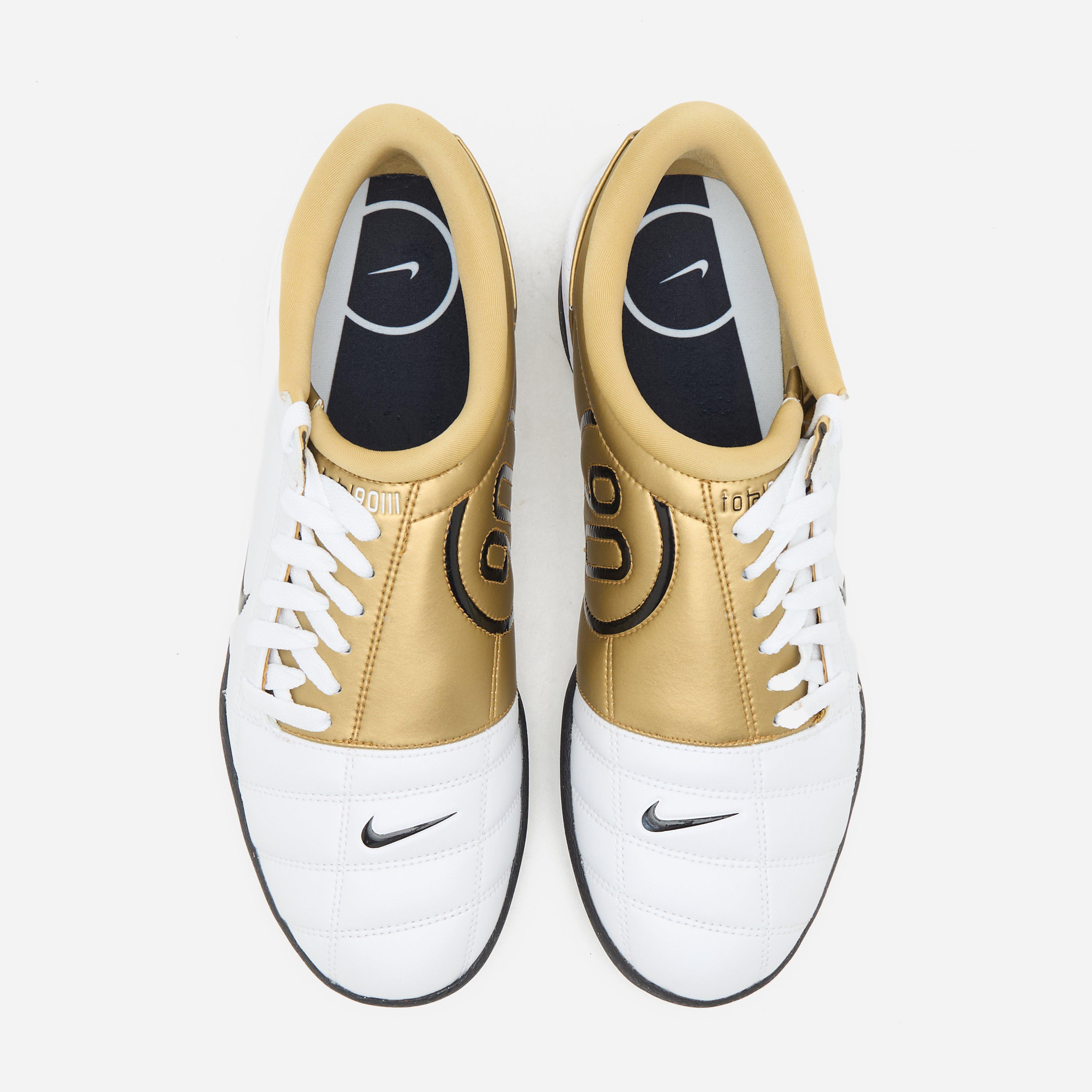 Nike Total 90 III