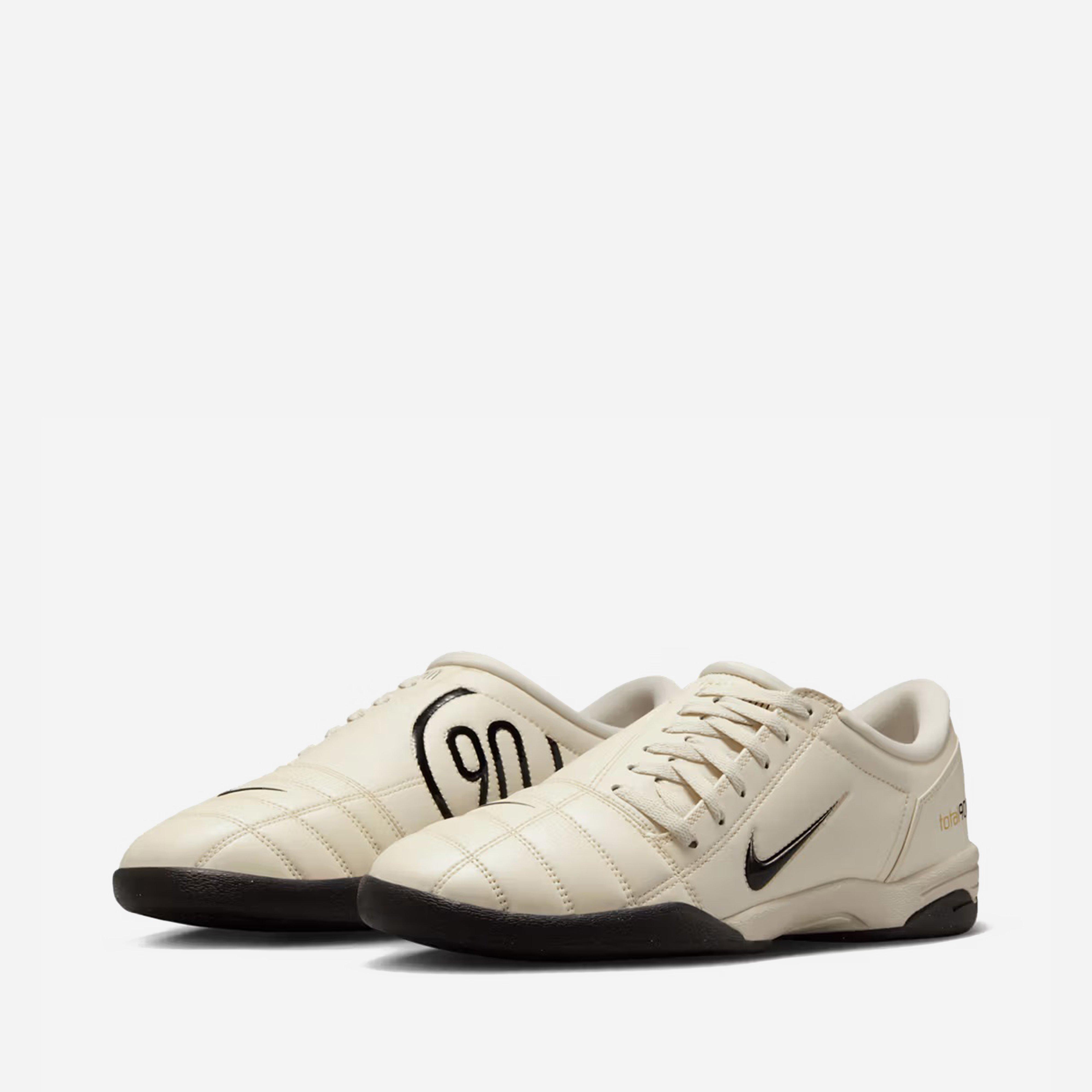 Nike Total 90 Women's