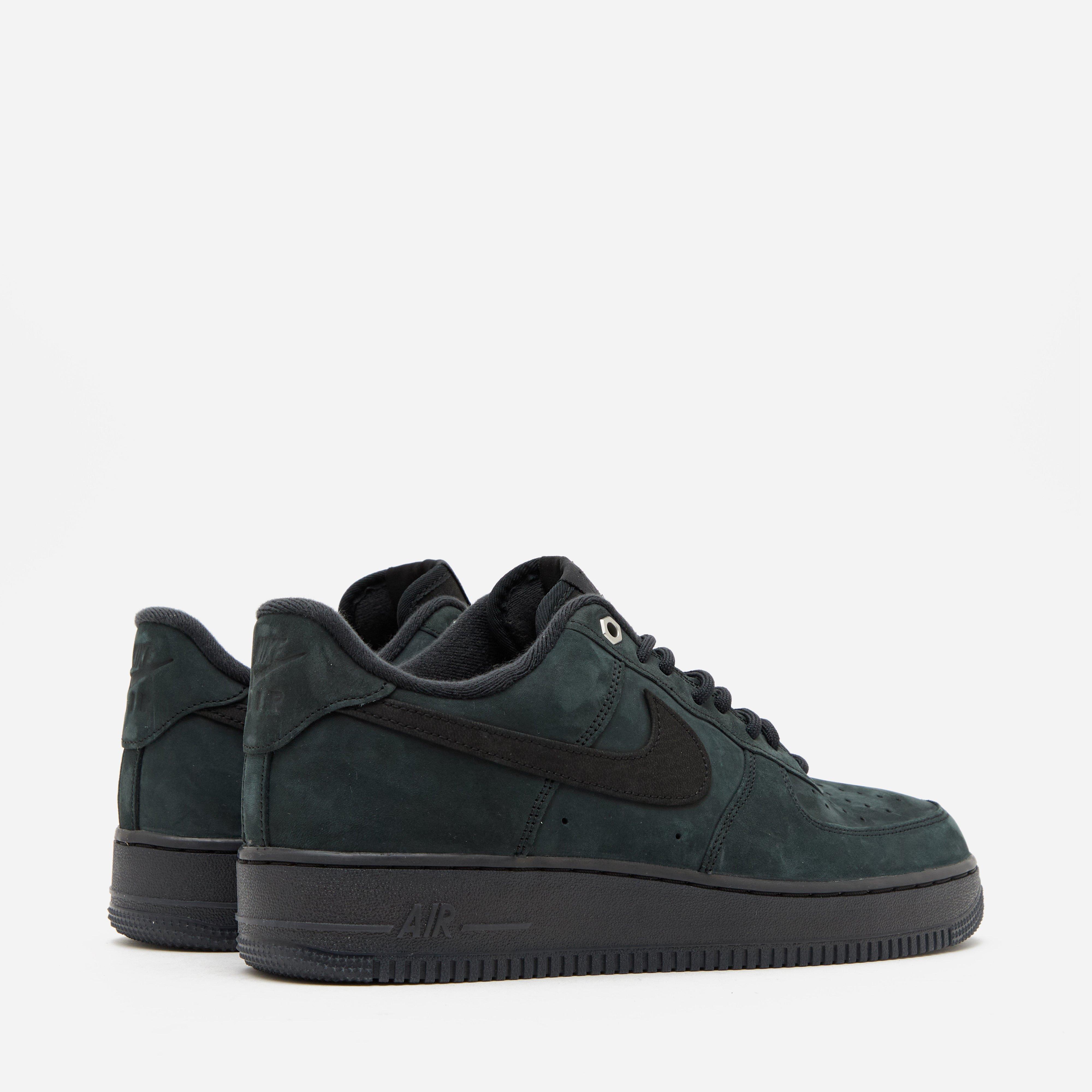Nike Air Force 1 '07 WB