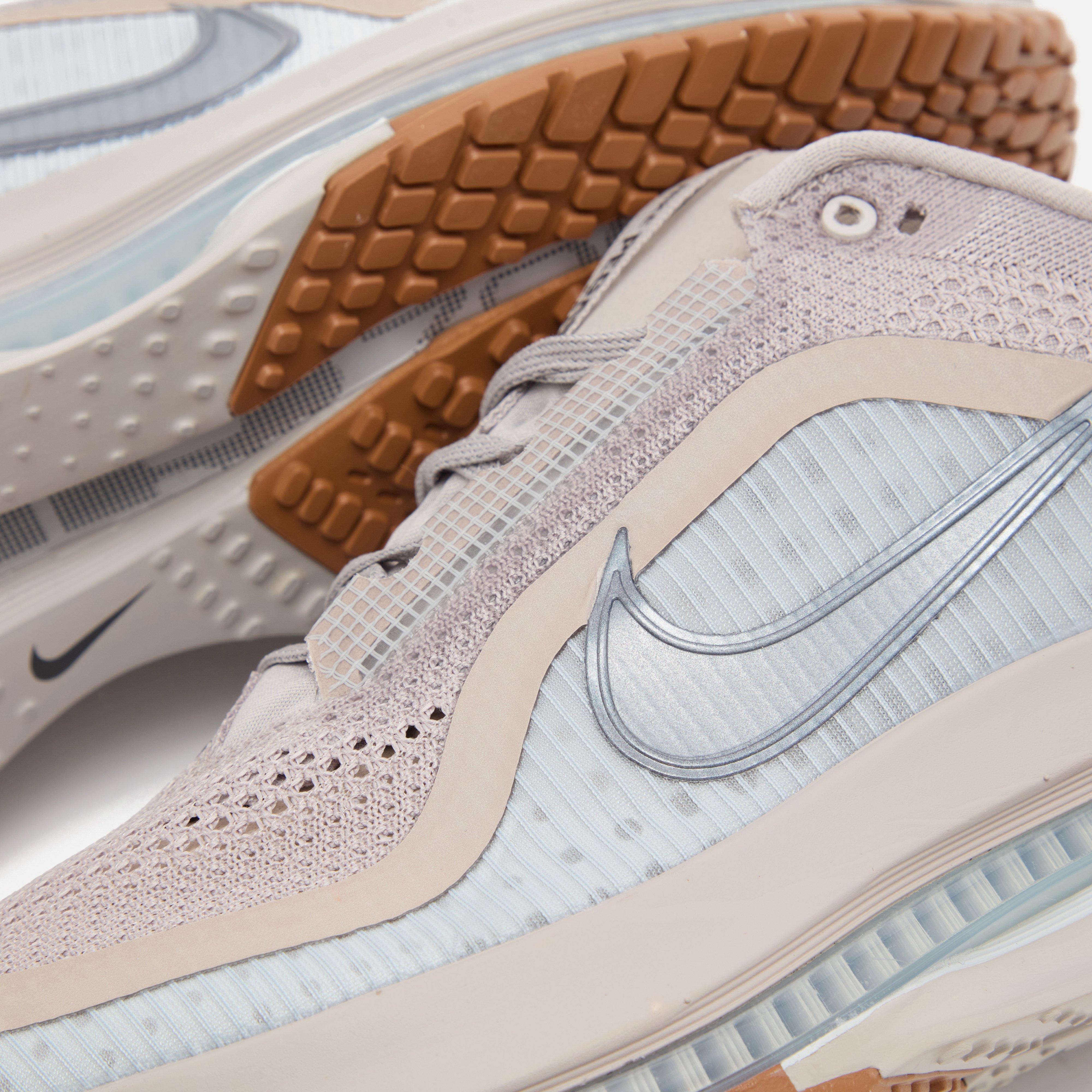 Nike Pegasus Premium