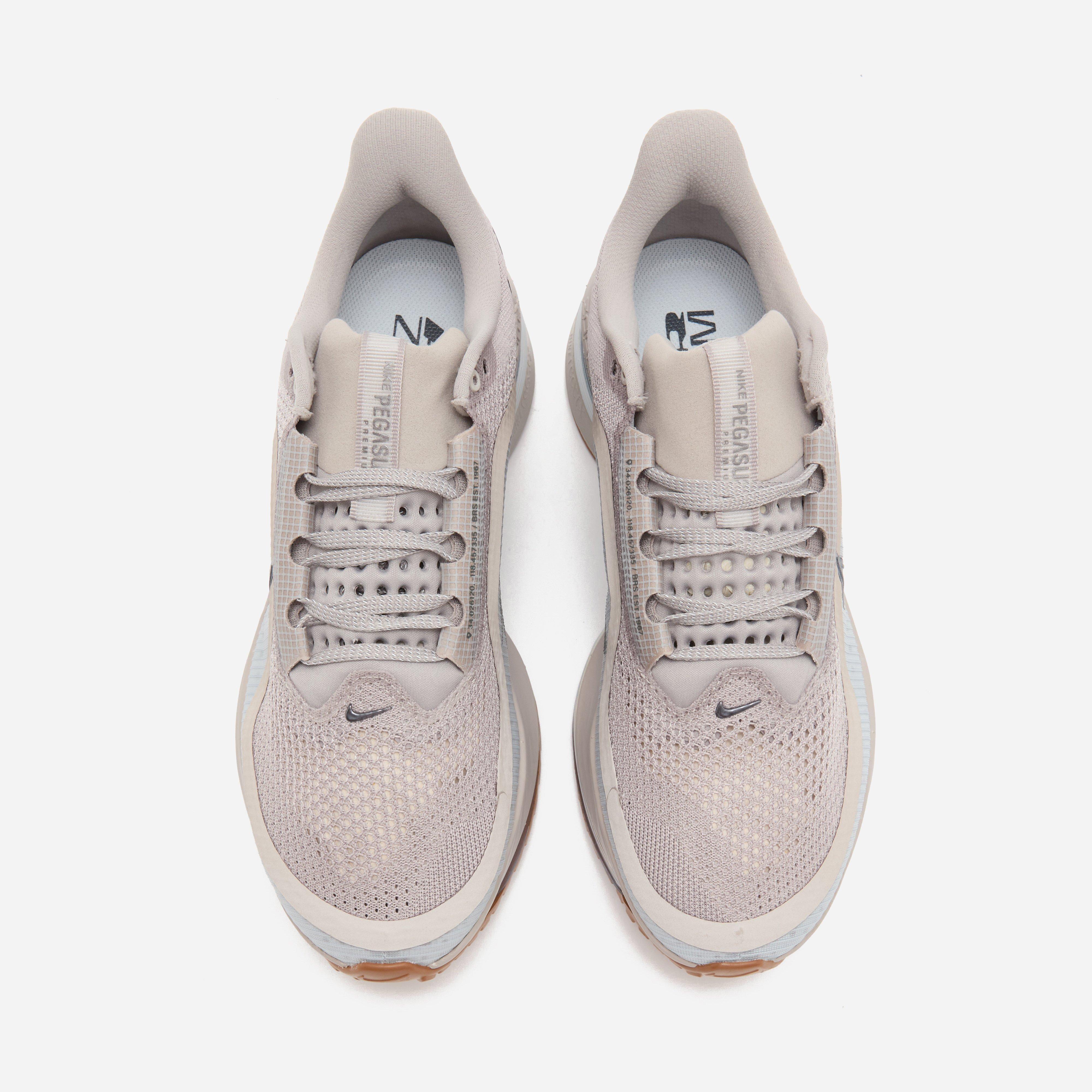 Nike Pegasus Premium