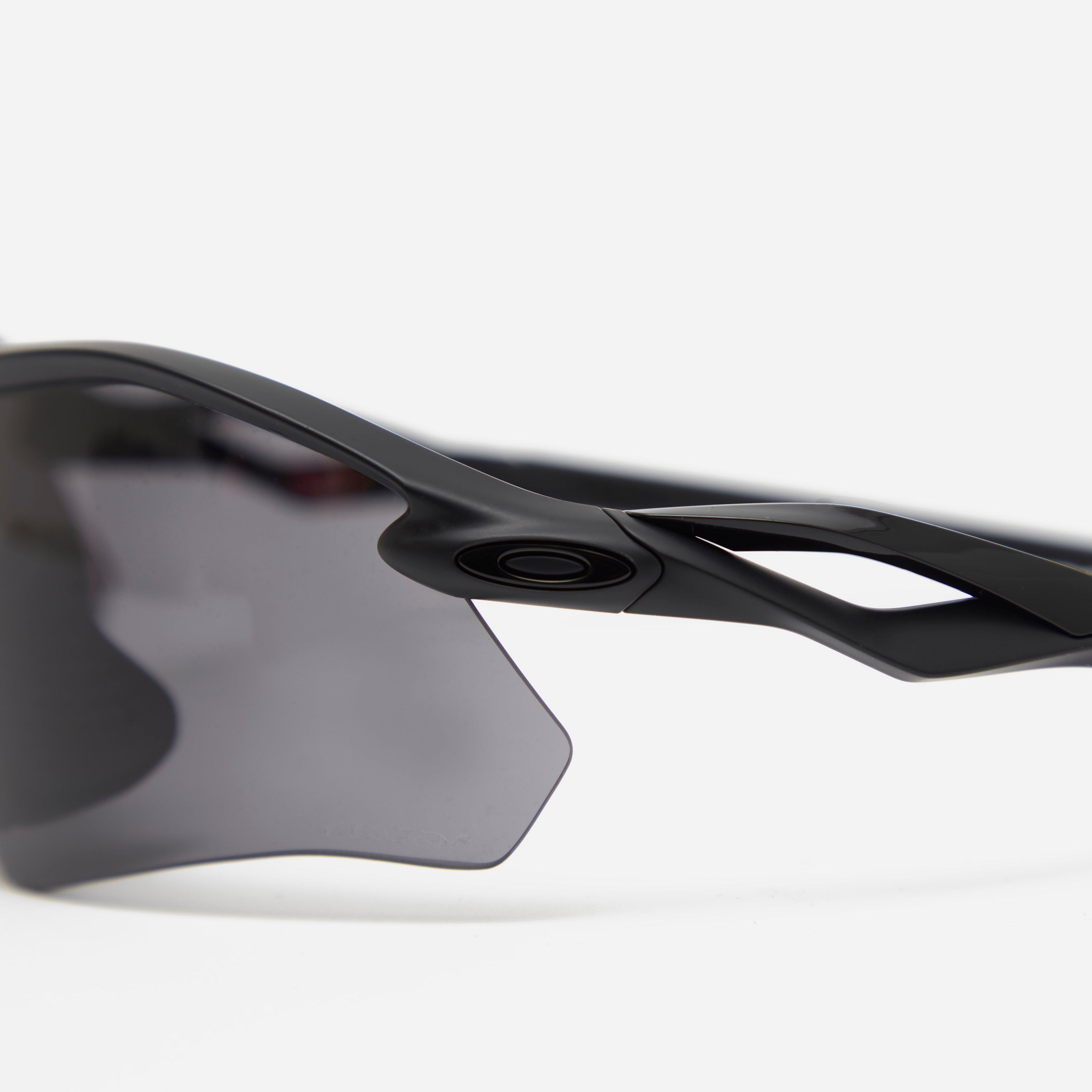 Oakley Radar Plate