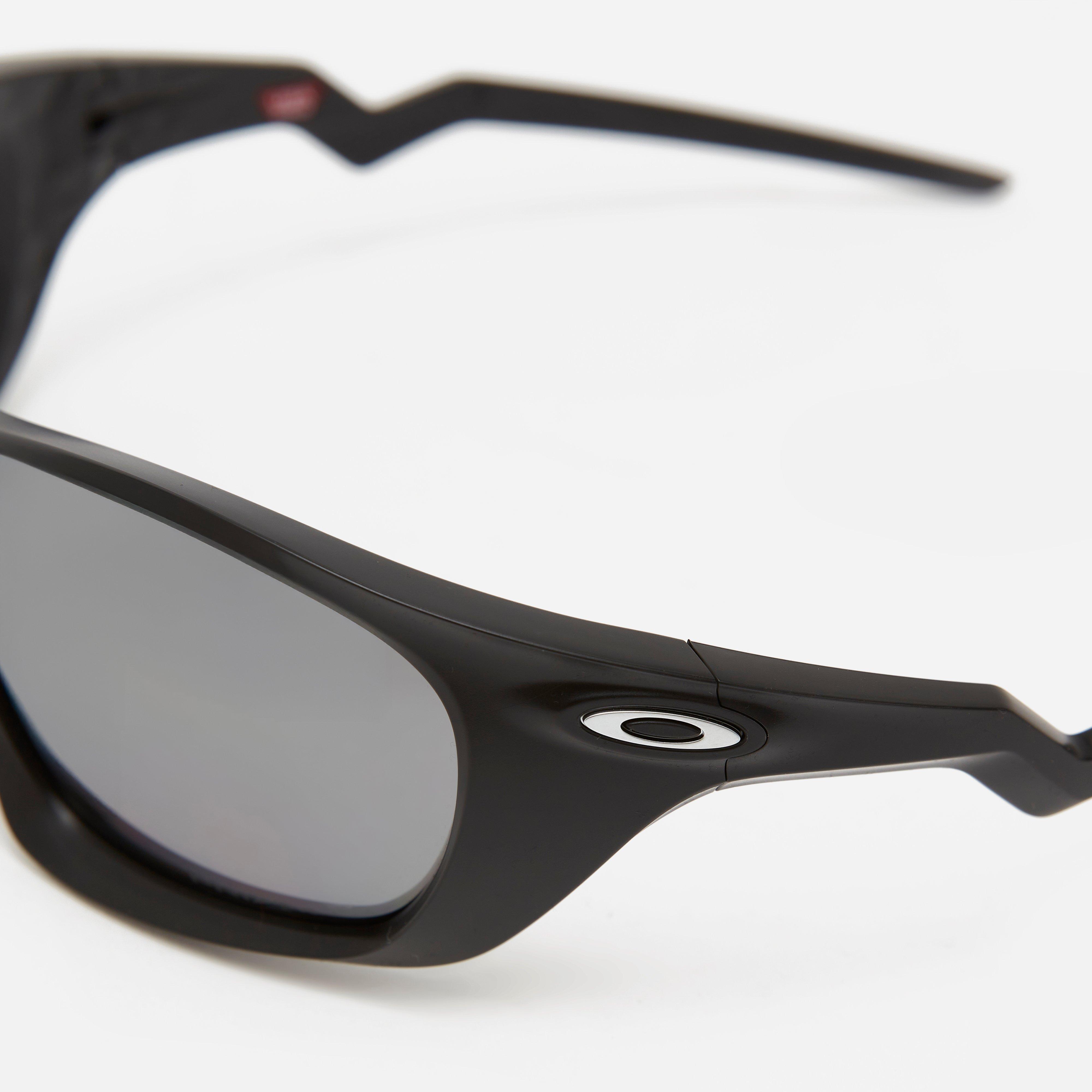 Oakley Lateralis