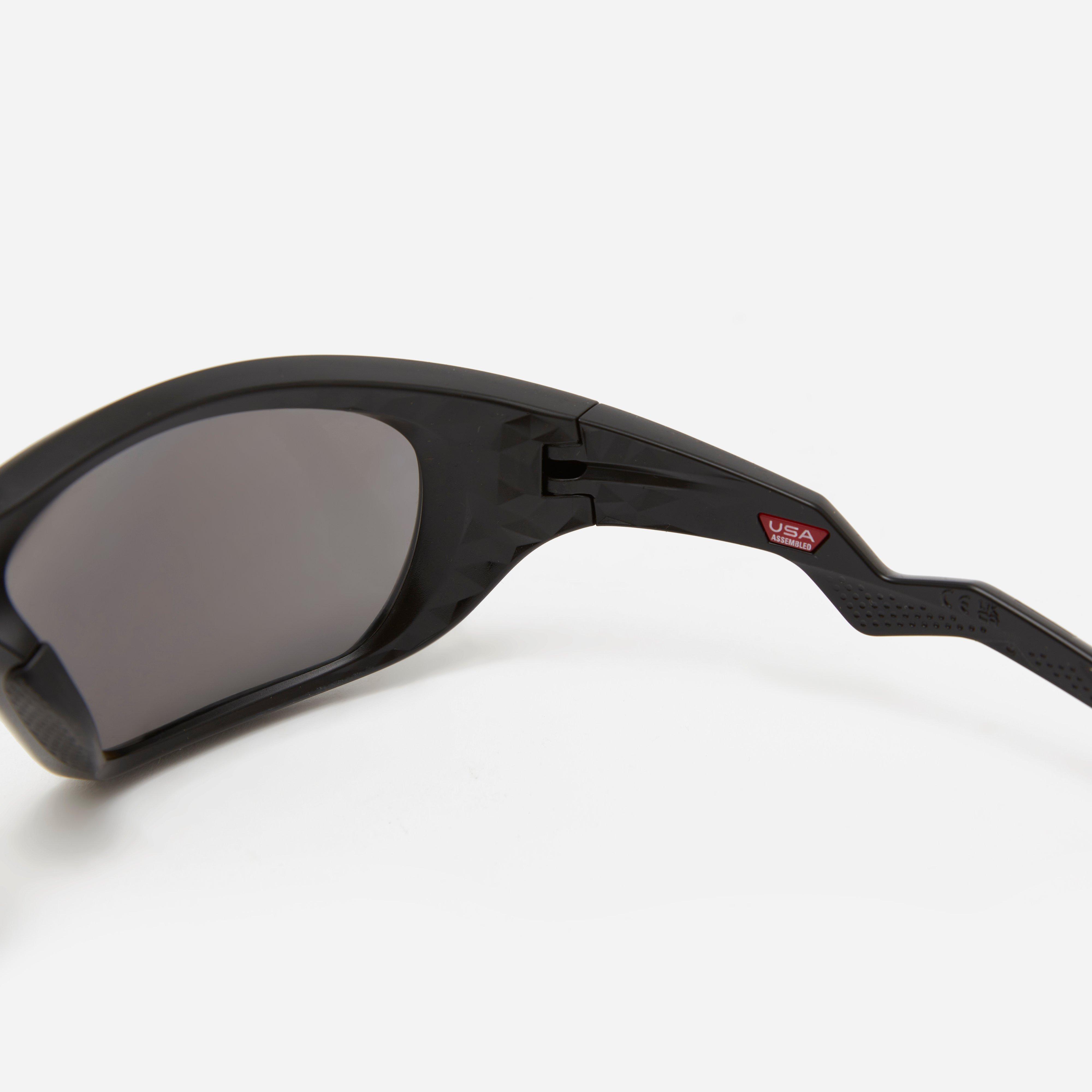 Oakley Lateralis
