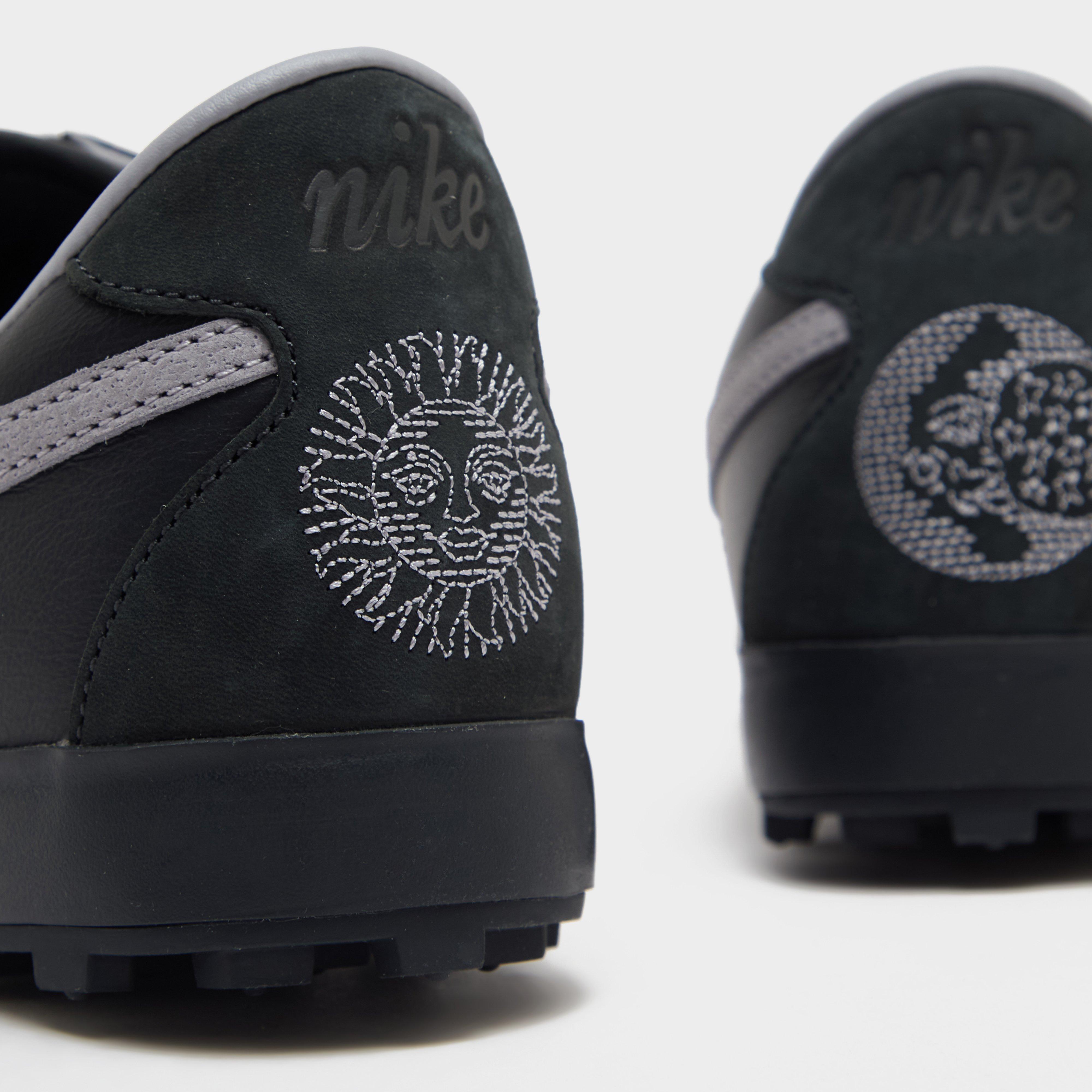 Nike Astrograbber