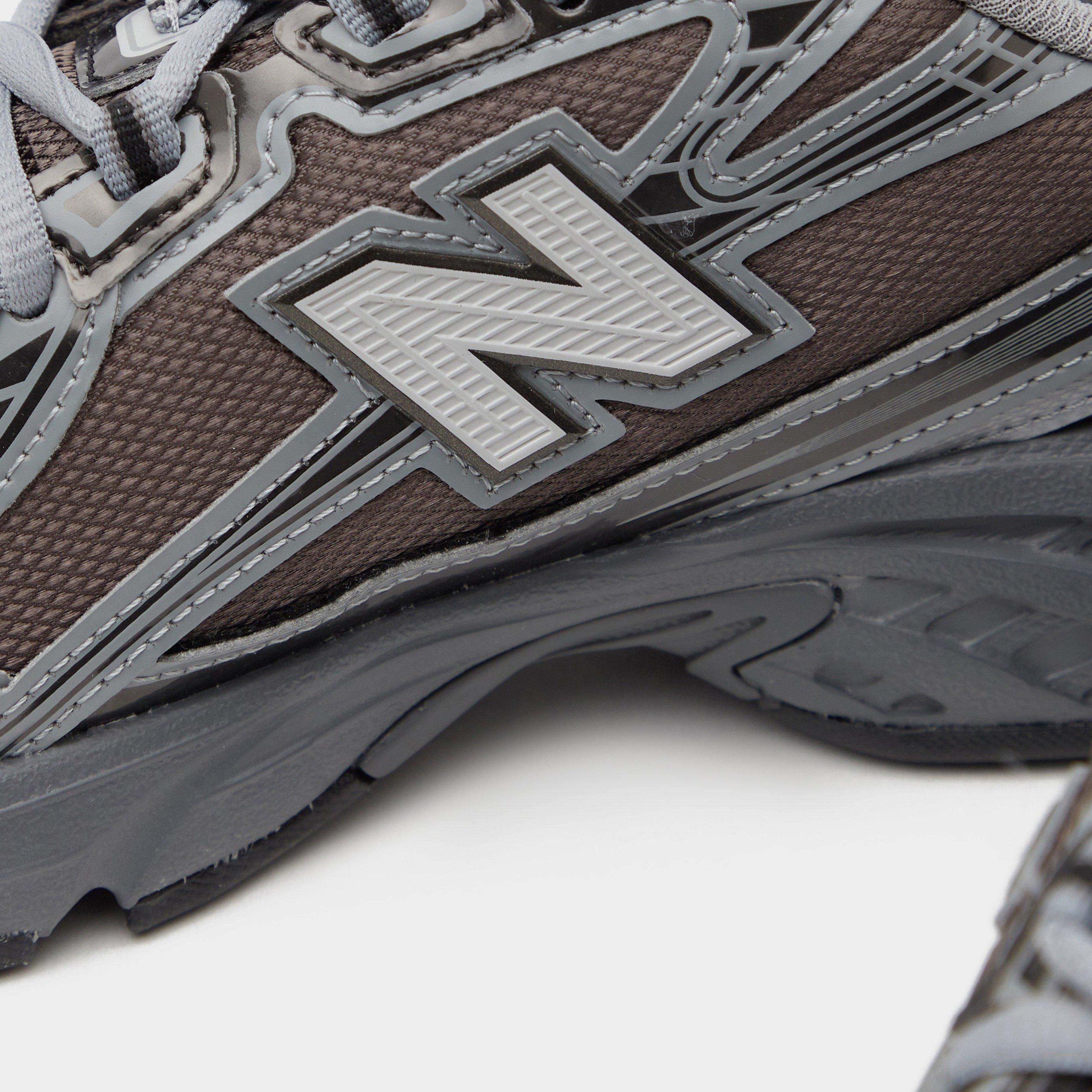 New Balance 740